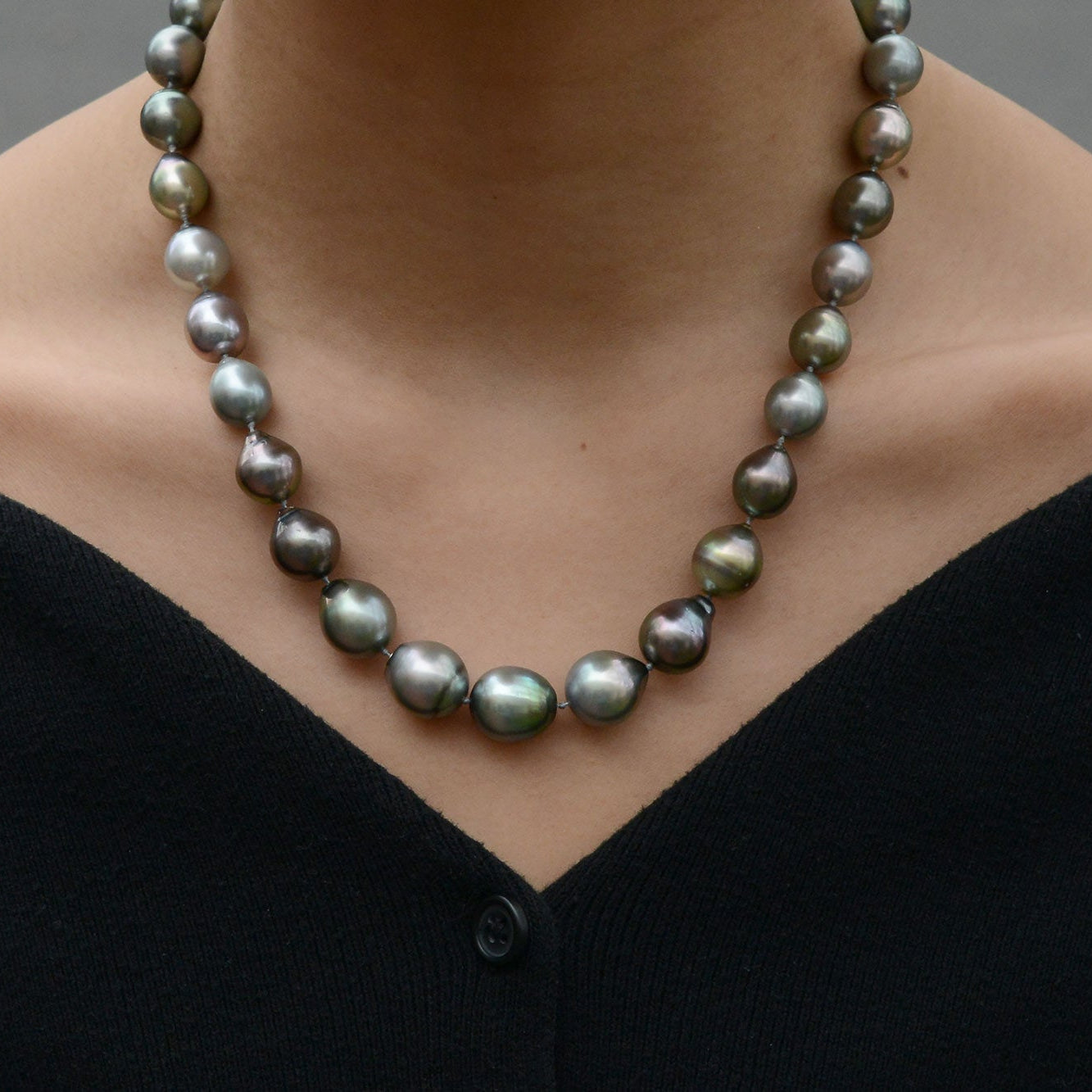 Black Tahitian Pearl Graduated Necklace