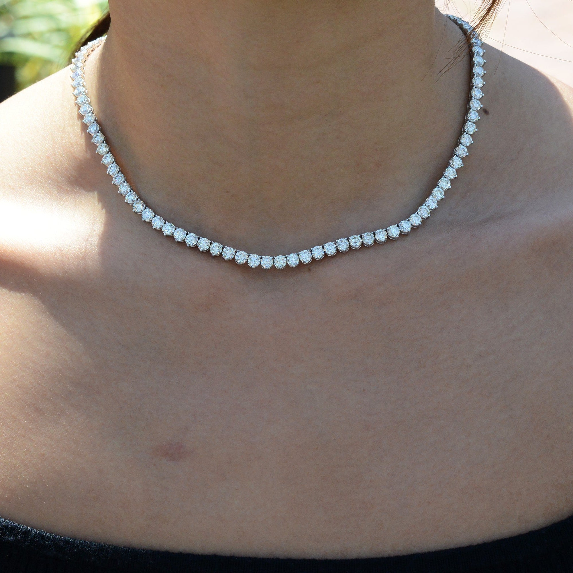 Contemporary 24.29 Carat VS Diamond Riviera Tennis Necklace