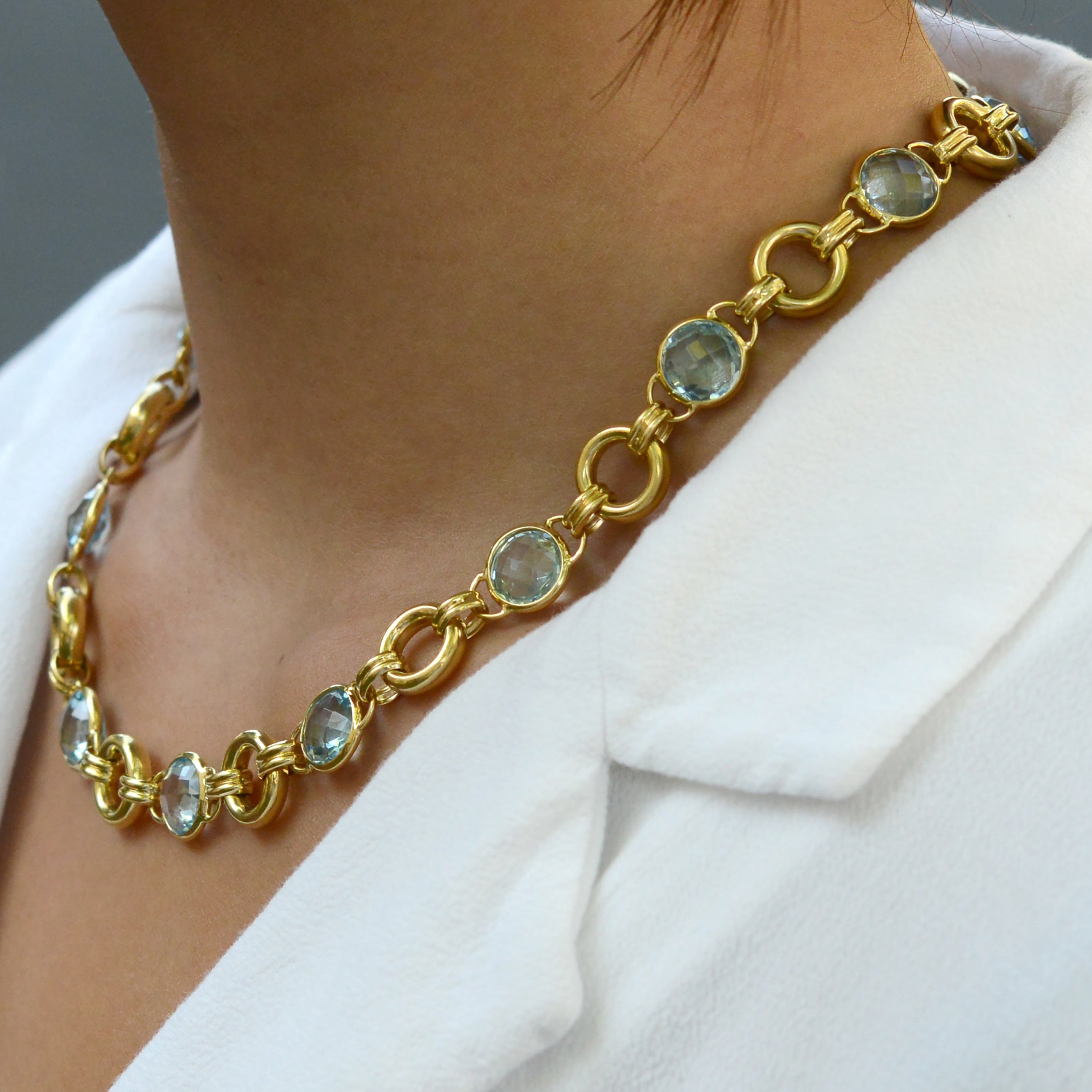 Estate 26 Carat Blue Topaz 18k Yellow Gold Link Necklace