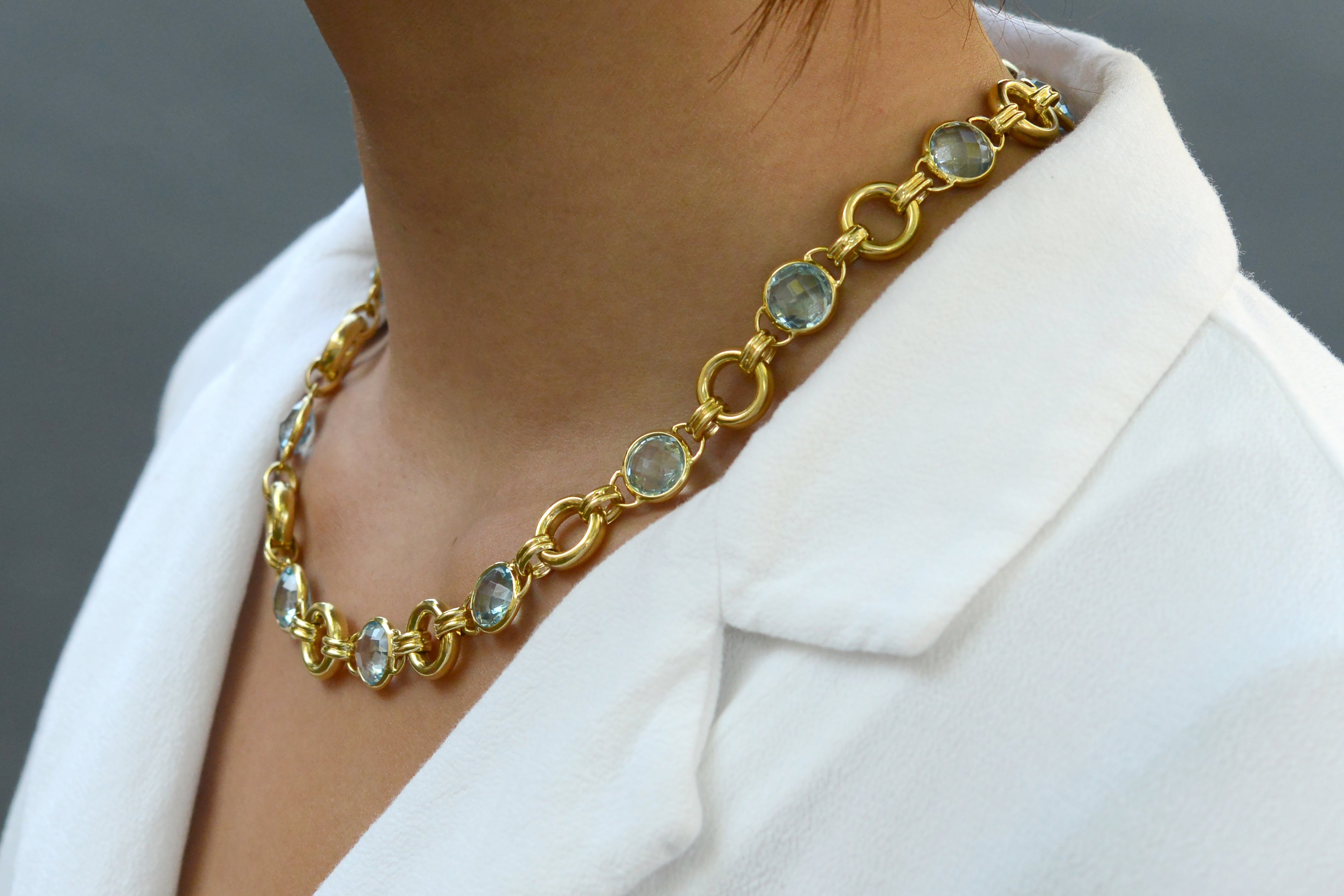 Estate 26 Carat Blue Topaz 18k Yellow Gold Link Necklace