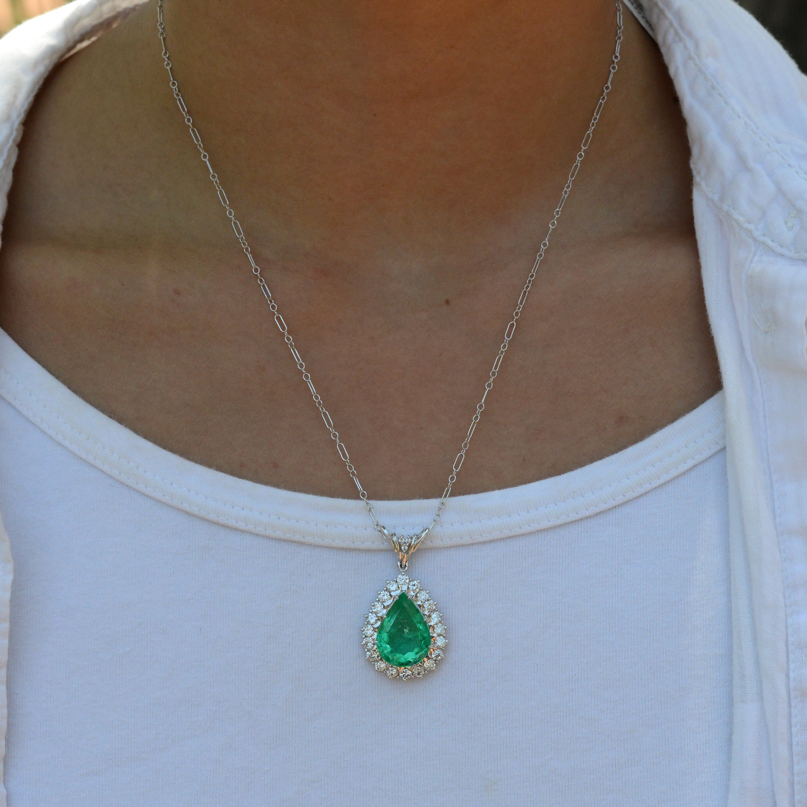 GIA Certified 10 Carat Colombian Emerald Necklace