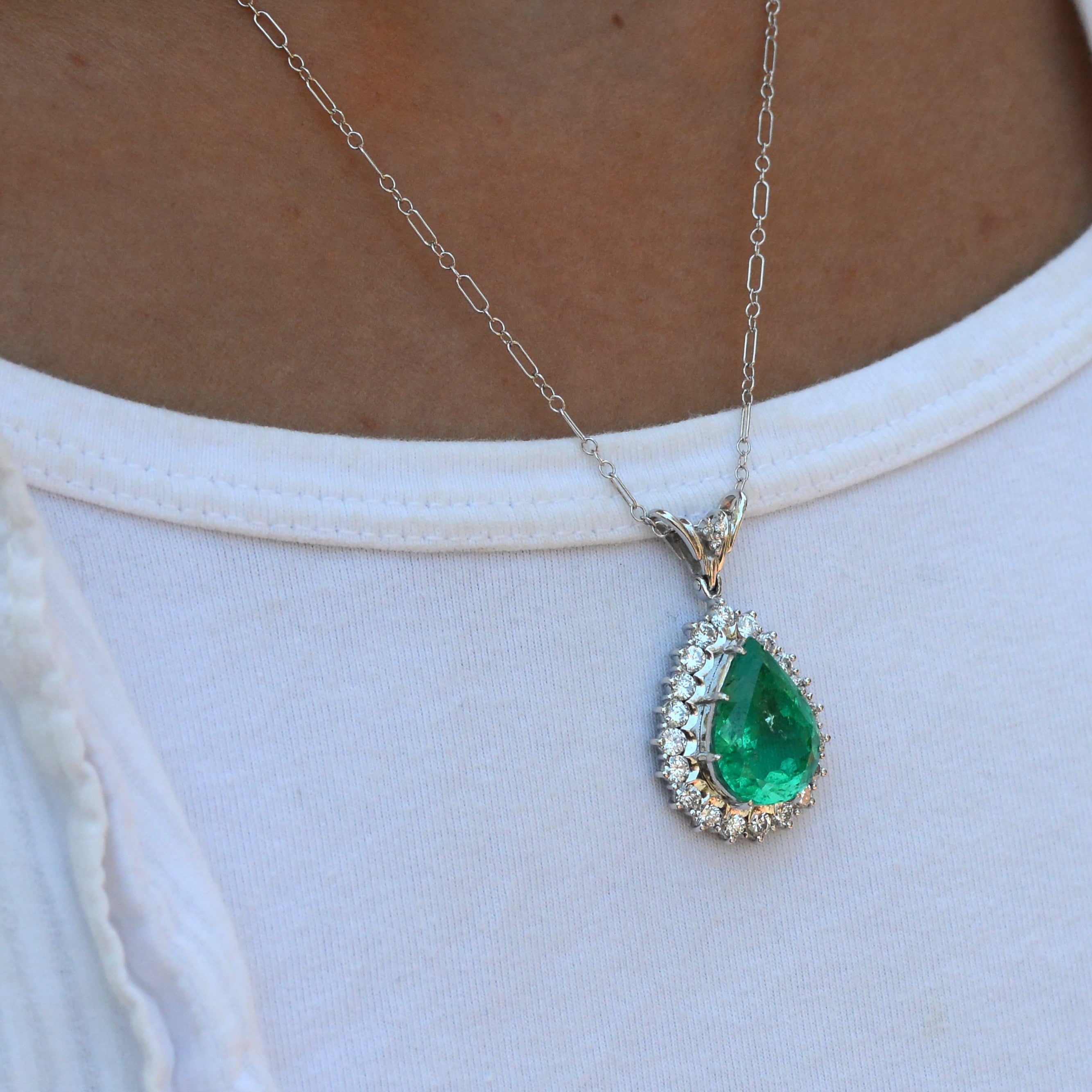 GIA Certified 10 Carat Colombian Emerald Necklace