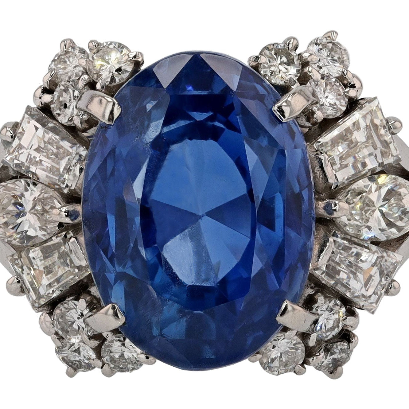 GIA Unheated 9 Carat Oval Ceylon Sapphire Cocktail Ring