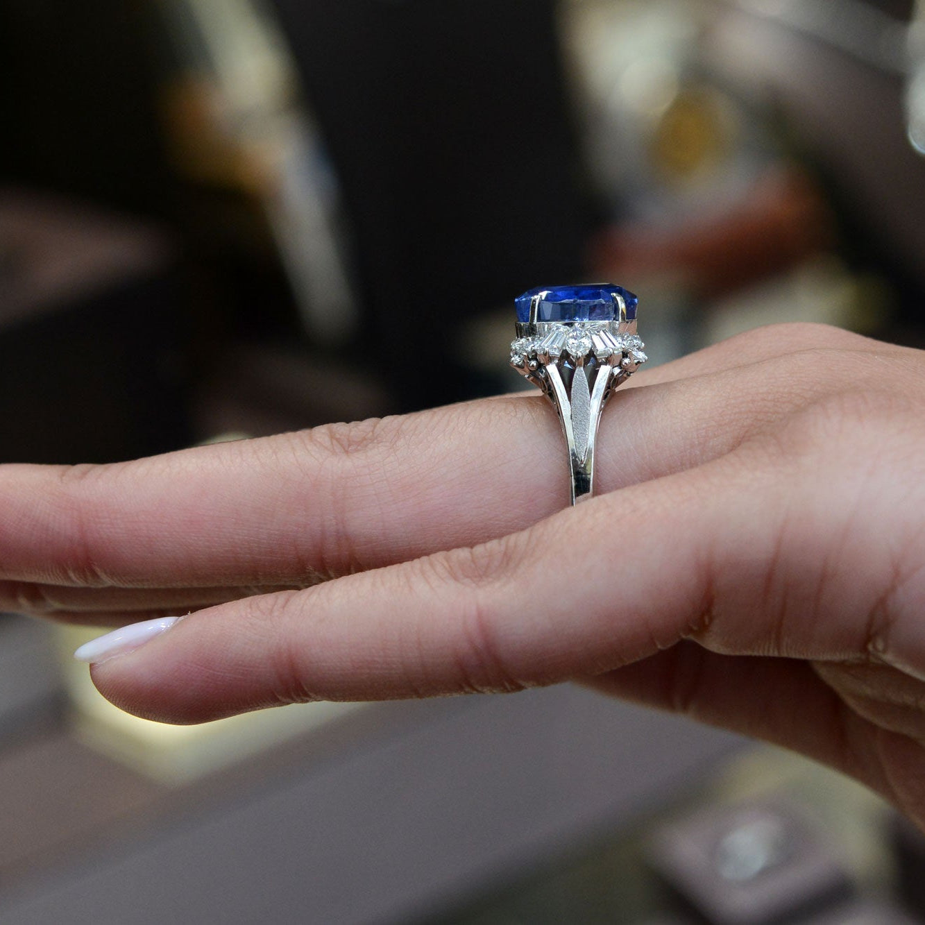 GIA Unheated 9 Carat Oval Ceylon Sapphire Cocktail Ring