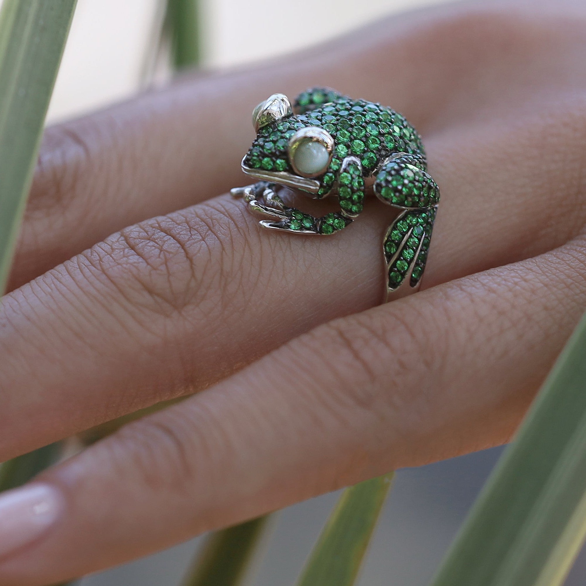 Gleaming Green Tsavorite and Cat's Eye Frog Ring