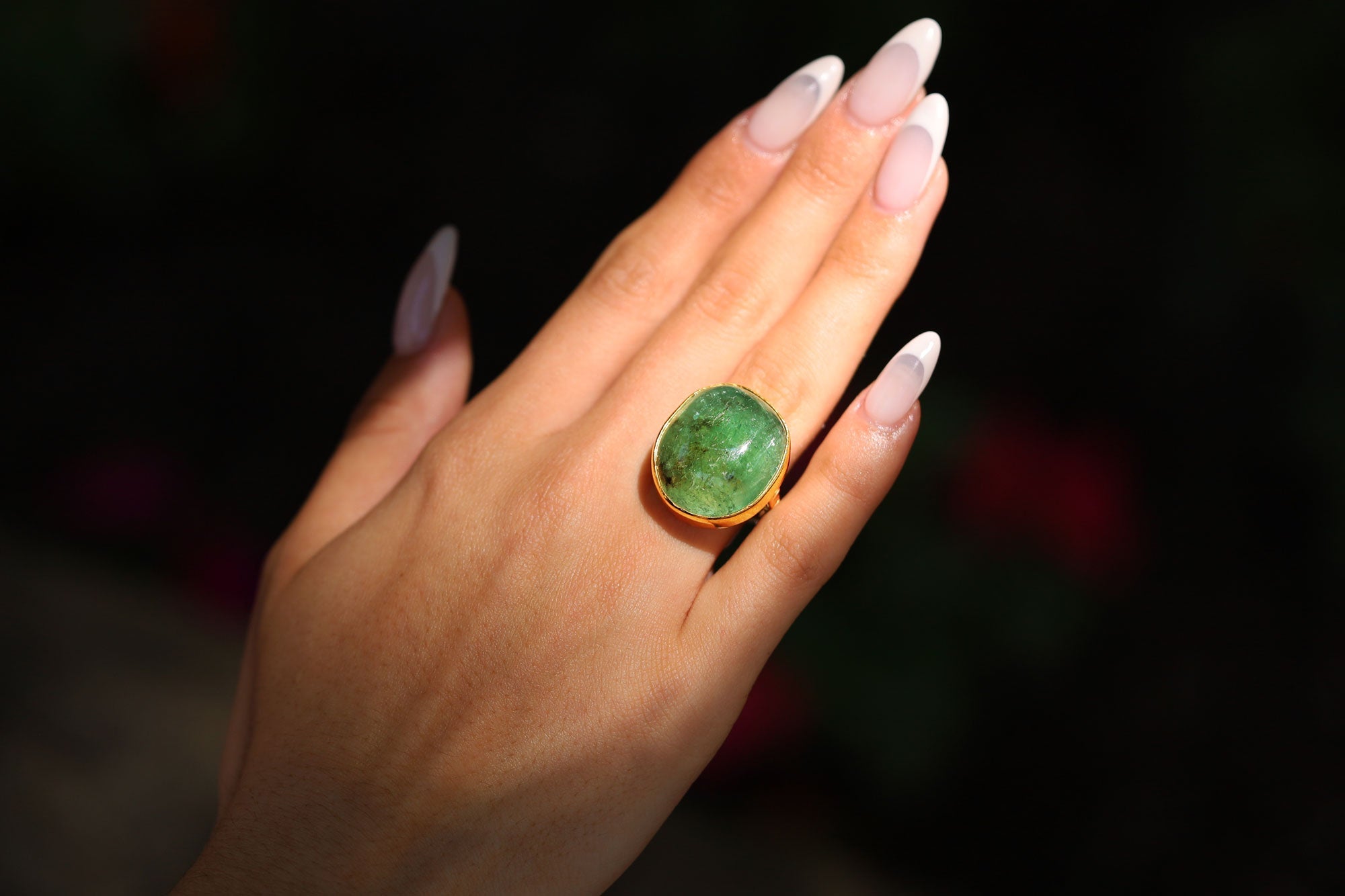 Hollywood Actor Robert Mitchum Estate 33 Carat Green Beryl Vintage Cocktail Ring