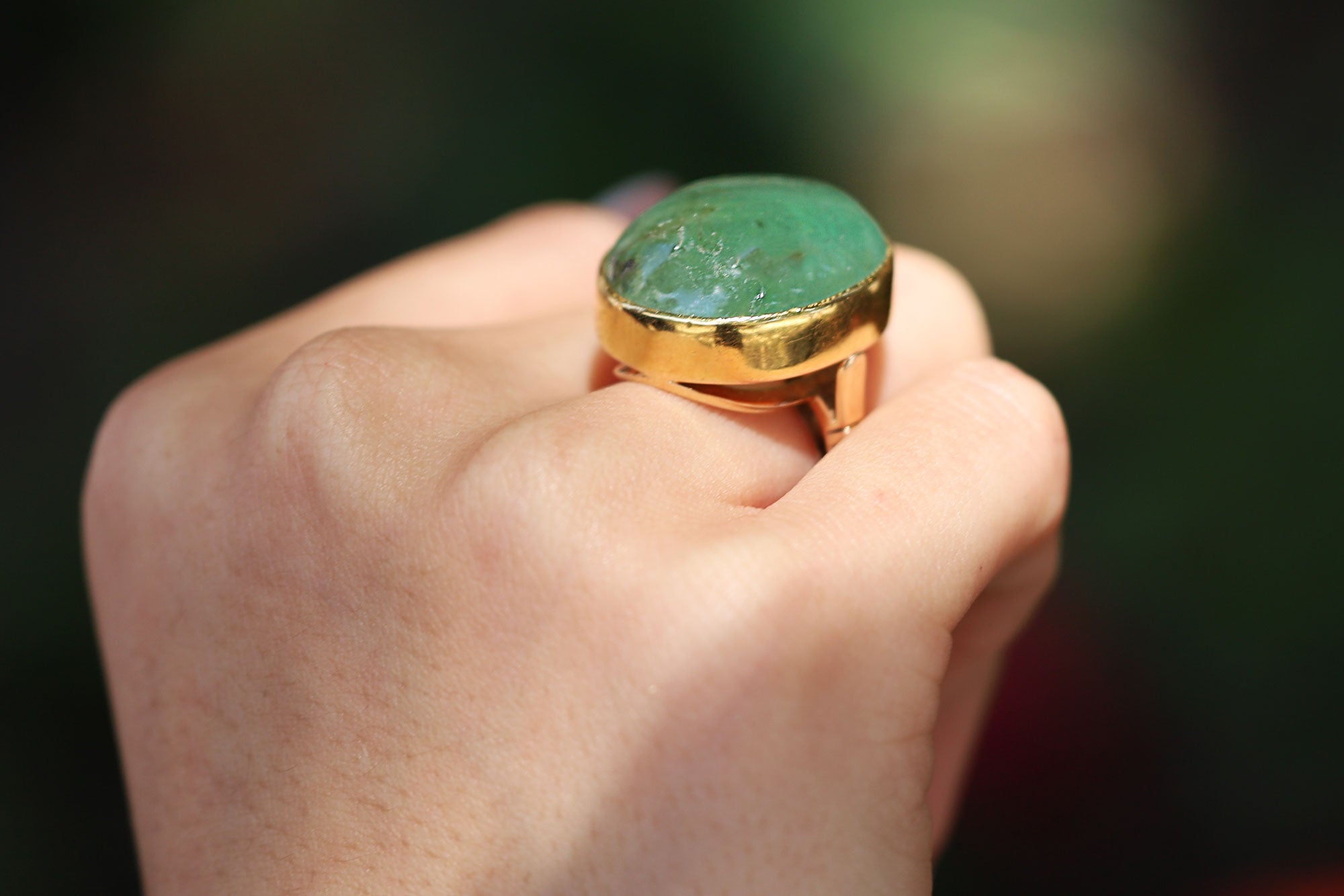 Hollywood Actor Robert Mitchum Estate 33 Carat Green Beryl Vintage Cocktail Ring