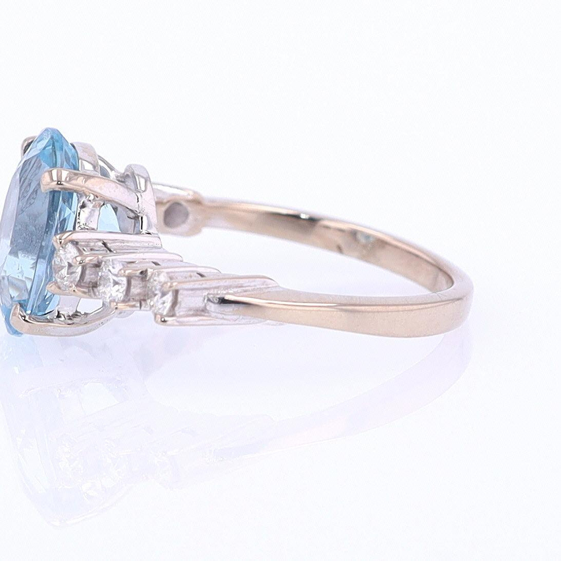 Mid Century 3.20 Carat Aquamarine Engagement Ring