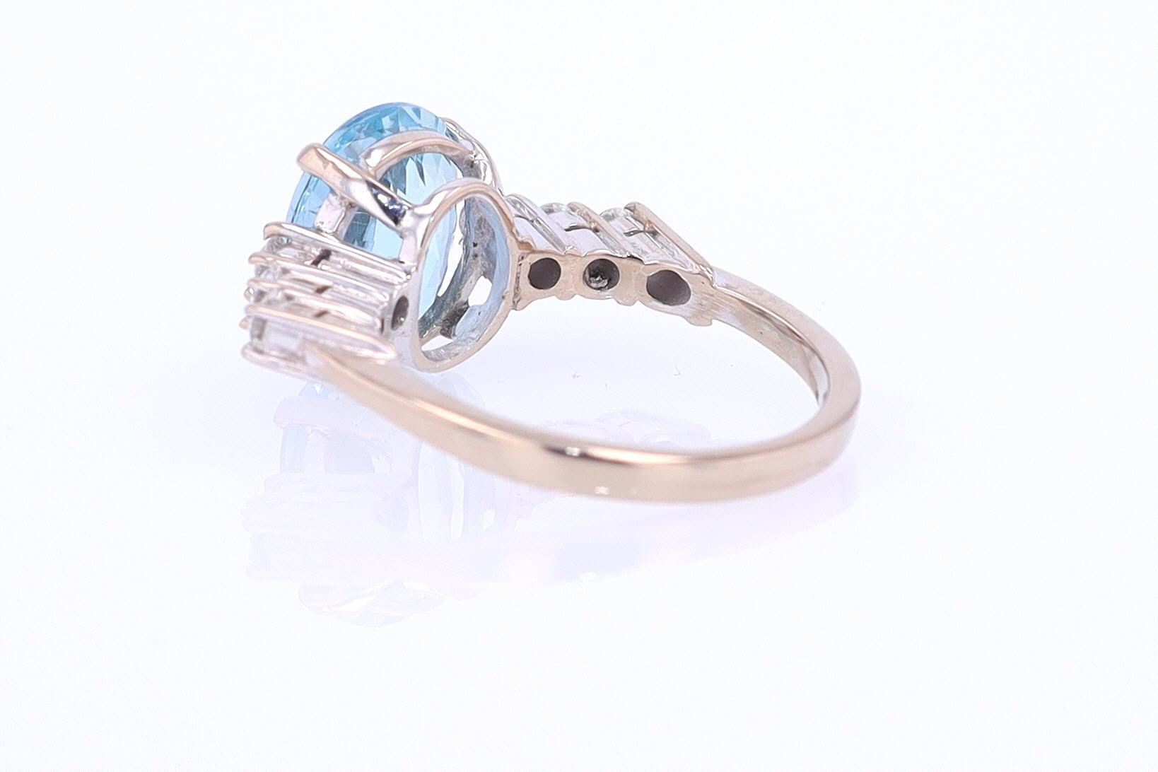 Mid Century 3.20 Carat Aquamarine Engagement Ring