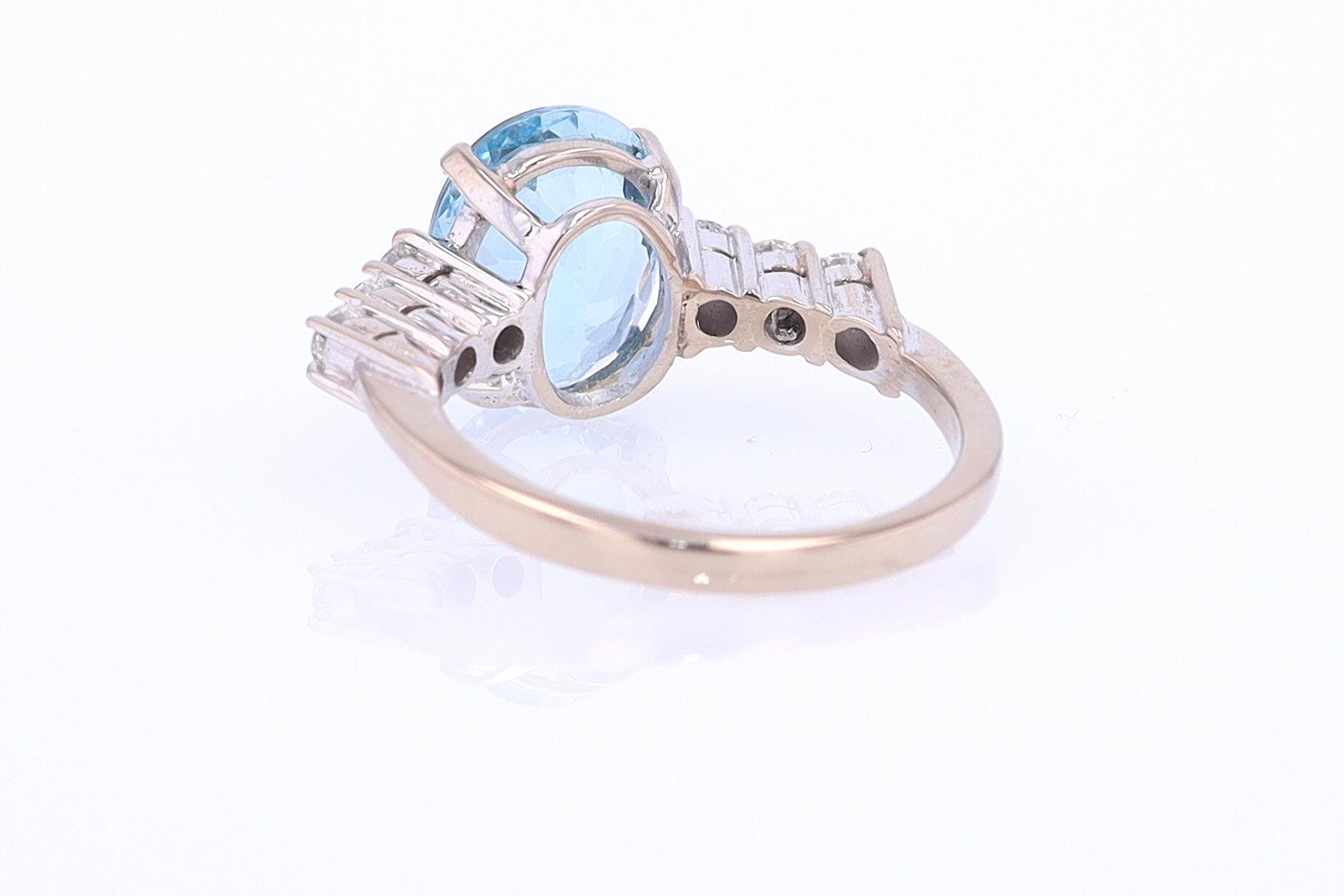 Mid Century 3.20 Carat Aquamarine Engagement Ring