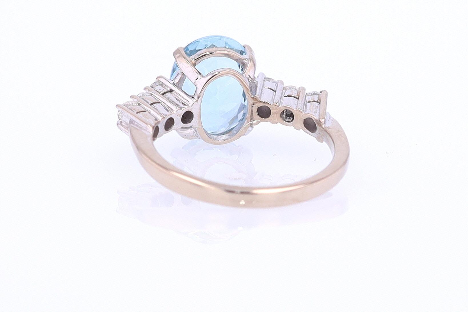 Mid Century 3.20 Carat Aquamarine Engagement Ring