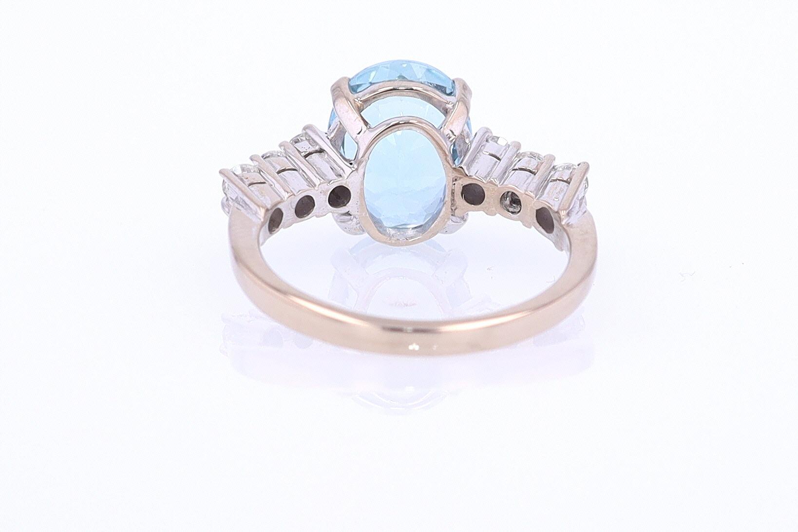 Mid Century 3.20 Carat Aquamarine Engagement Ring