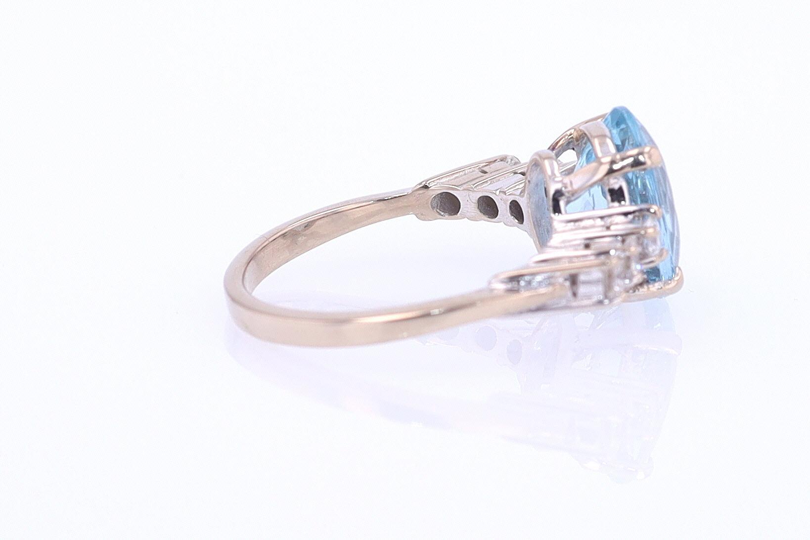 Mid Century 3.20 Carat Aquamarine Engagement Ring