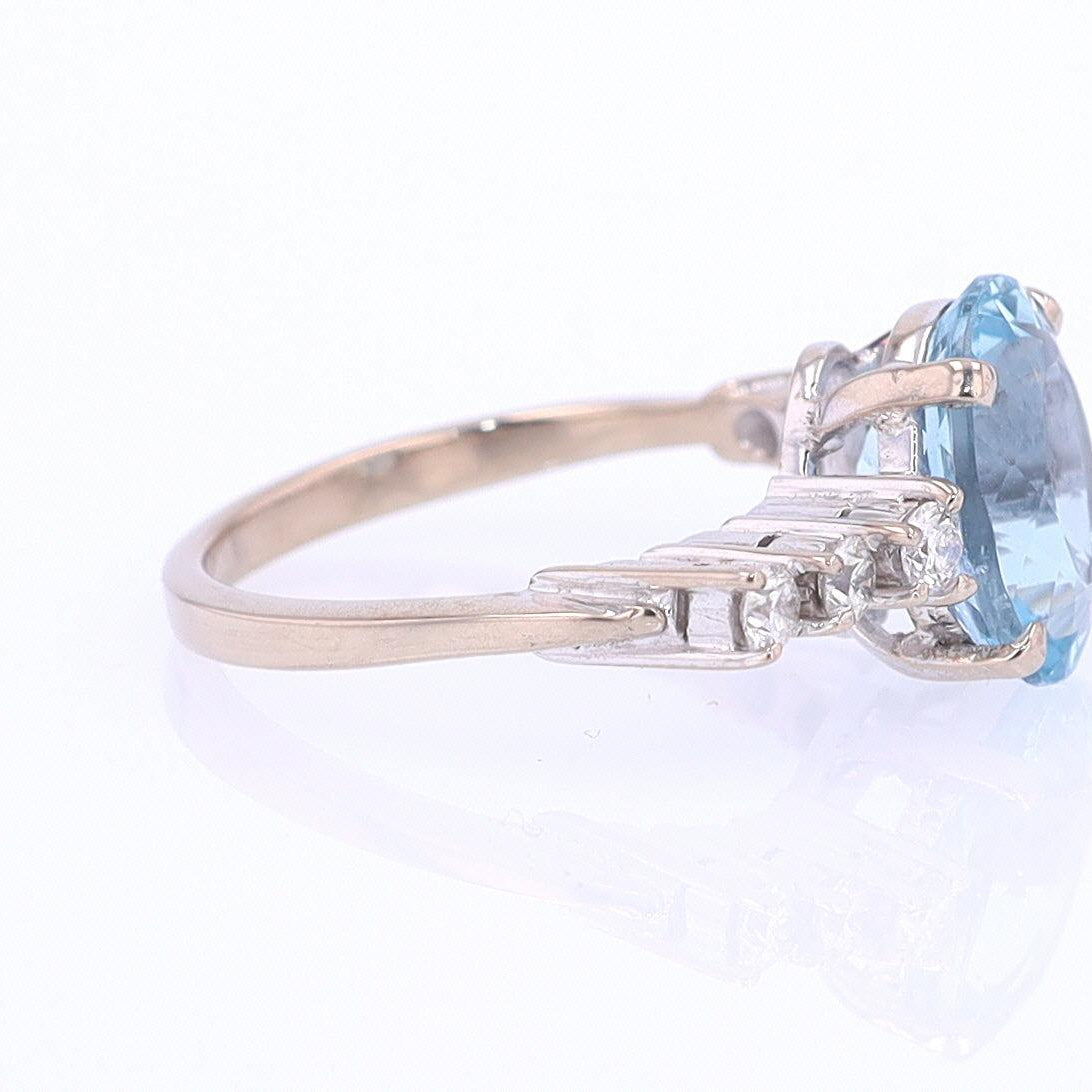 Mid Century 3.20 Carat Aquamarine Engagement Ring