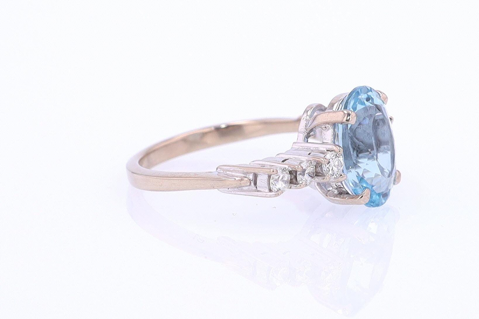 Mid Century 3.20 Carat Aquamarine Engagement Ring