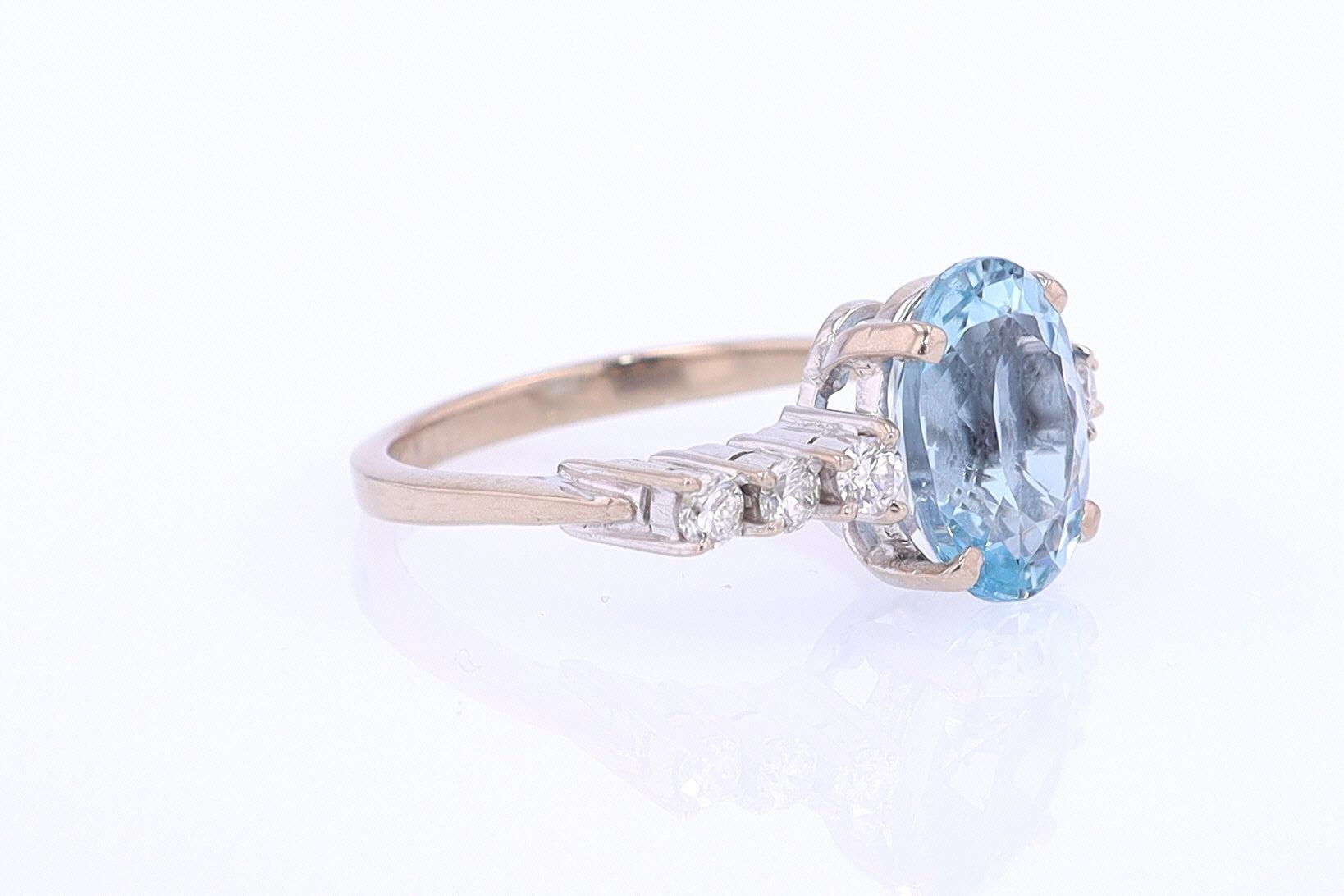 Mid Century 3.20 Carat Aquamarine Engagement Ring