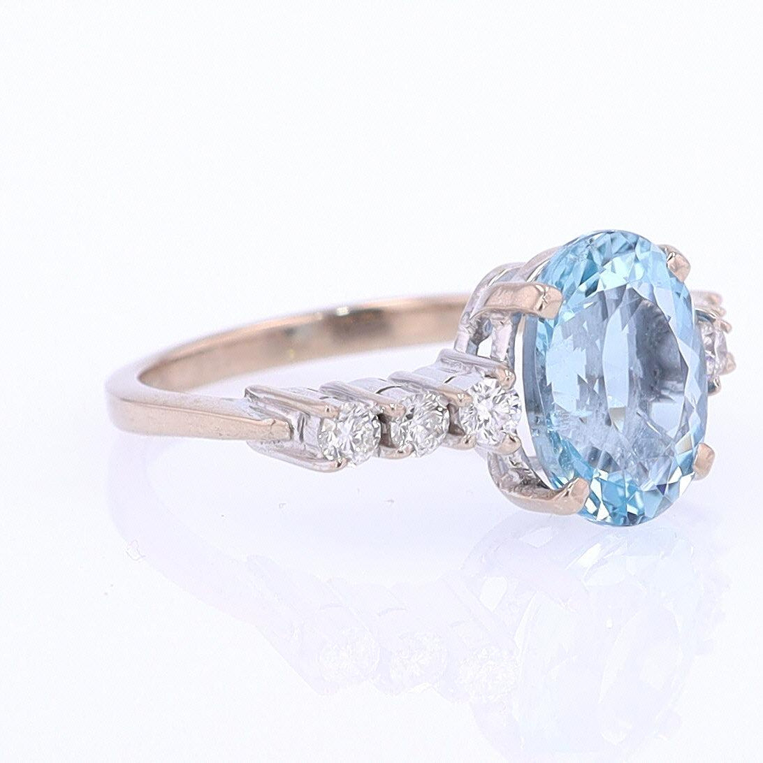 Mid Century 3.20 Carat Aquamarine Engagement Ring