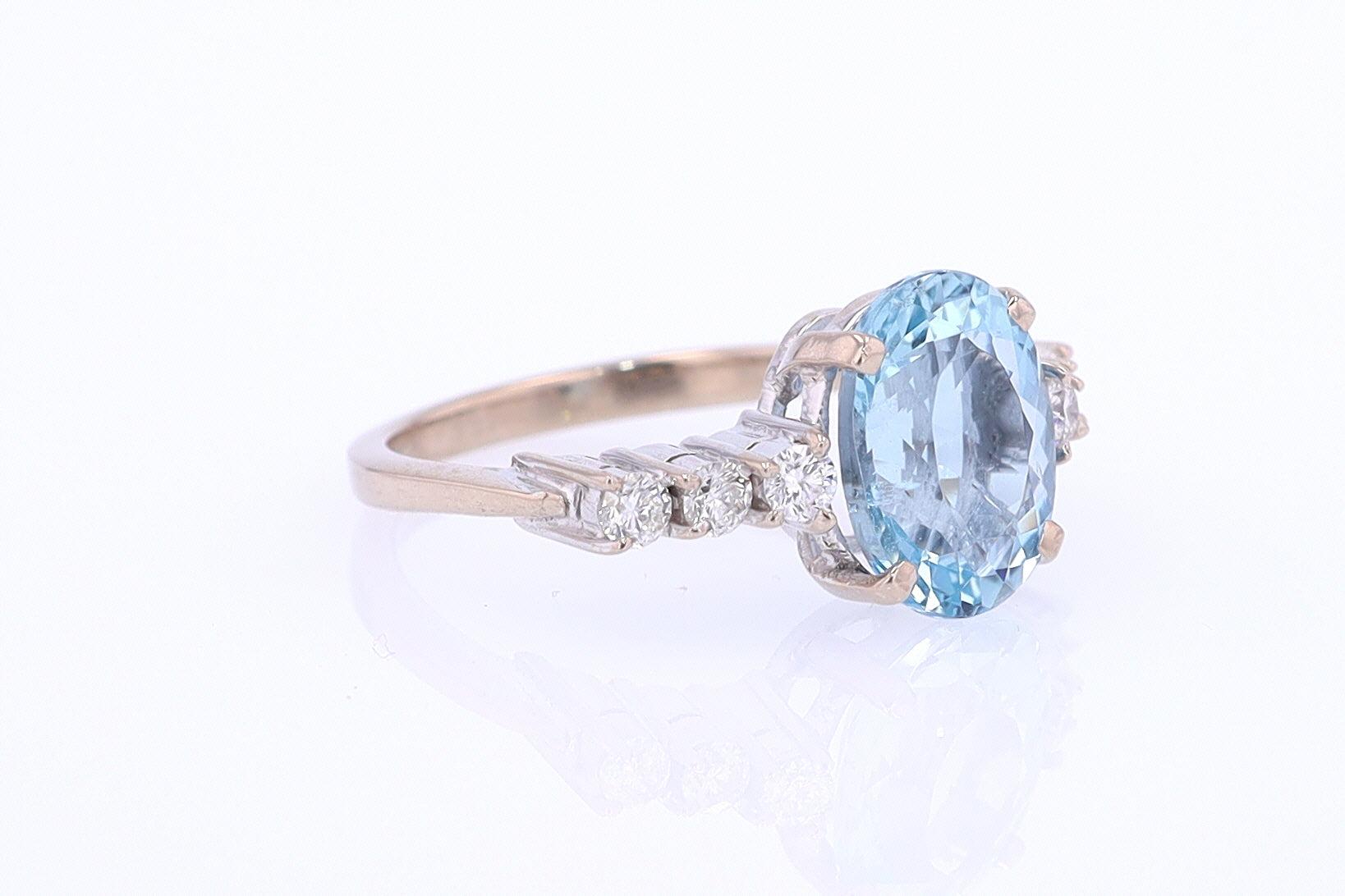 Mid Century 3.20 Carat Aquamarine Engagement Ring