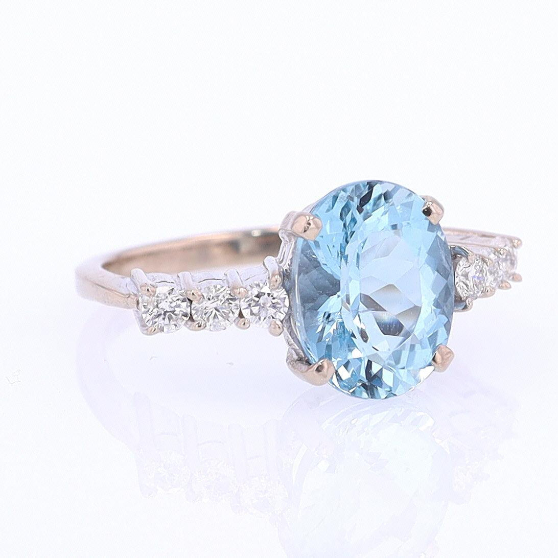 Mid Century 3.20 Carat Aquamarine Engagement Ring