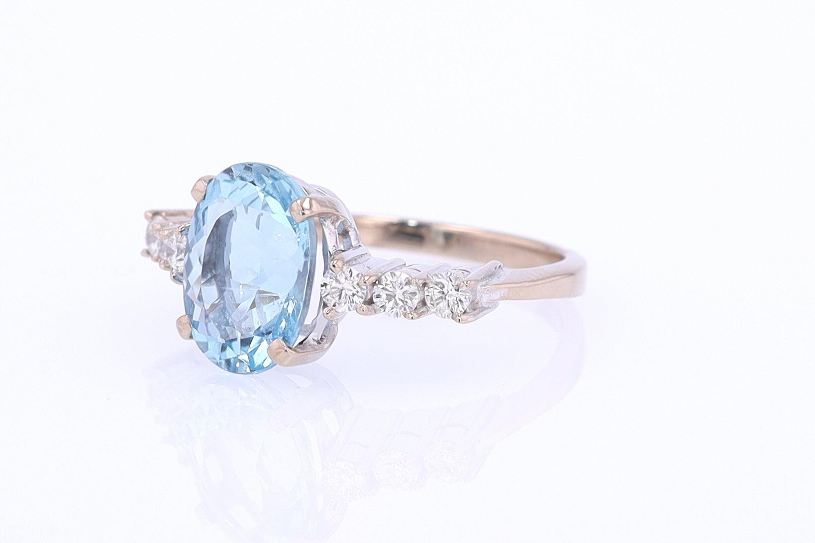 Mid Century 3.20 Carat Aquamarine Engagement Ring
