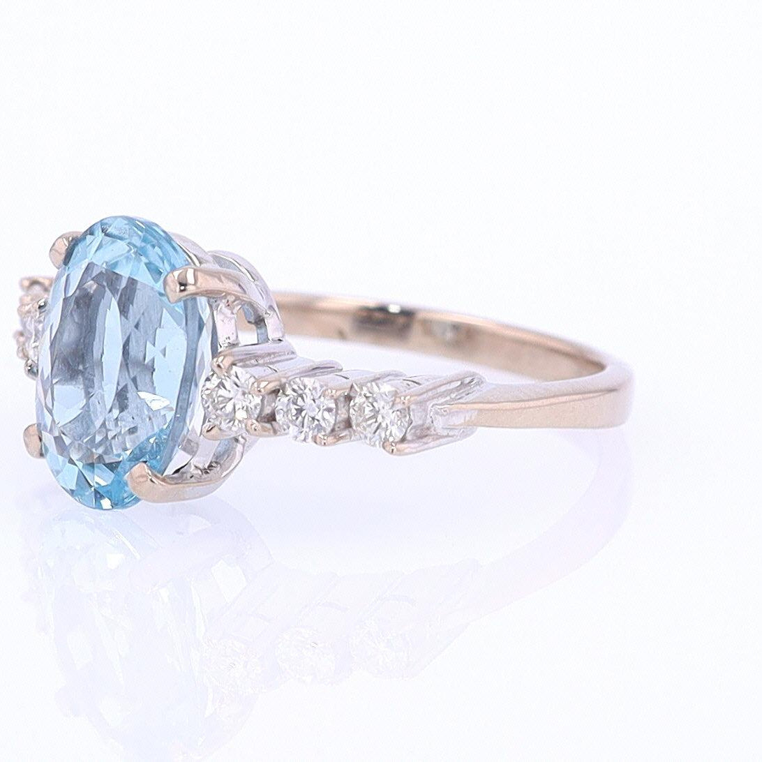 Mid Century 3.20 Carat Aquamarine Engagement Ring