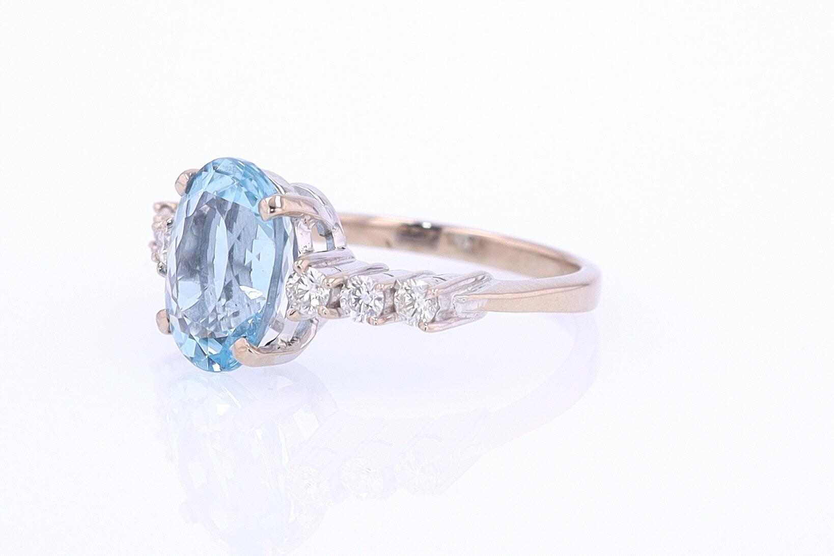 Mid Century 3.20 Carat Aquamarine Engagement Ring