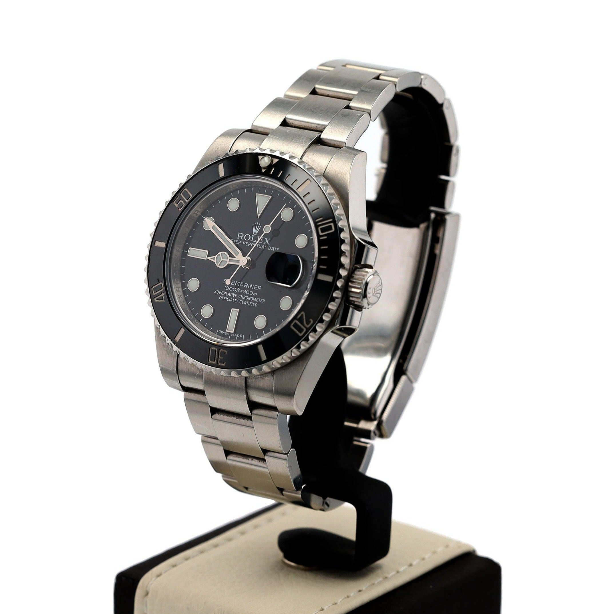 Rolex Submariner 2010 Date Men's Watch 40mm 116610