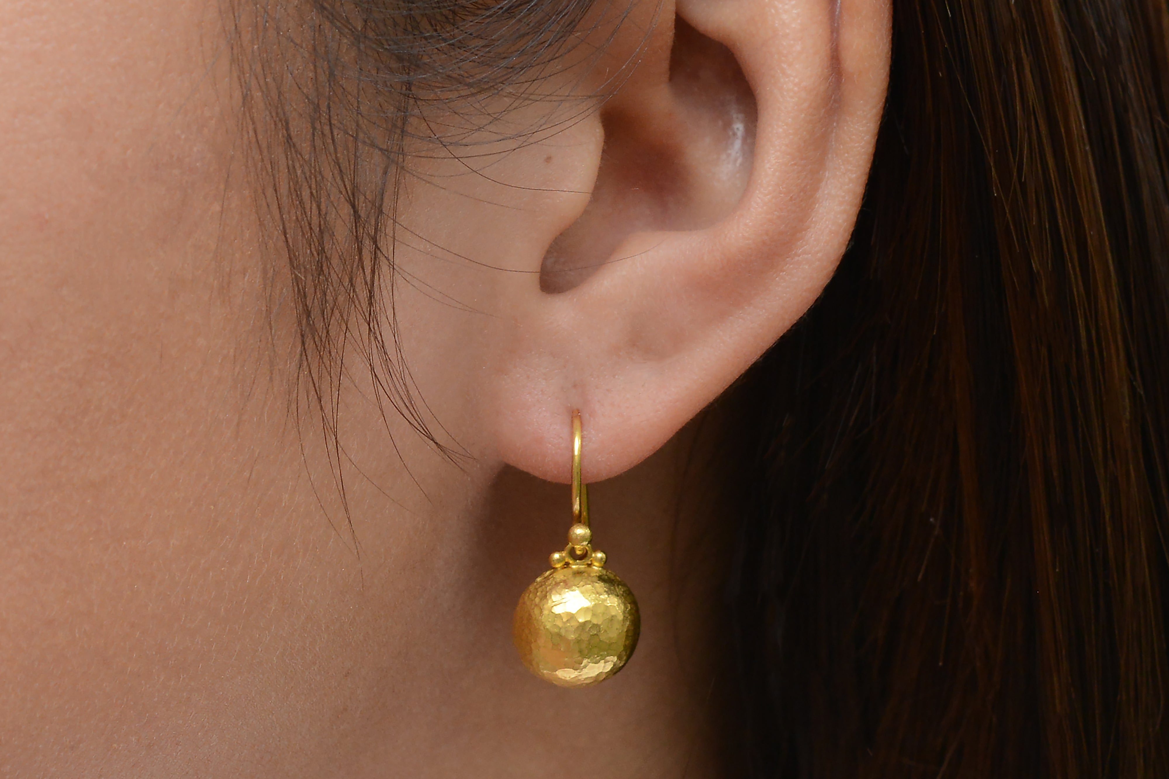 Signed Gurhan 24kt Gold Hammered Spell Drop Earrings
