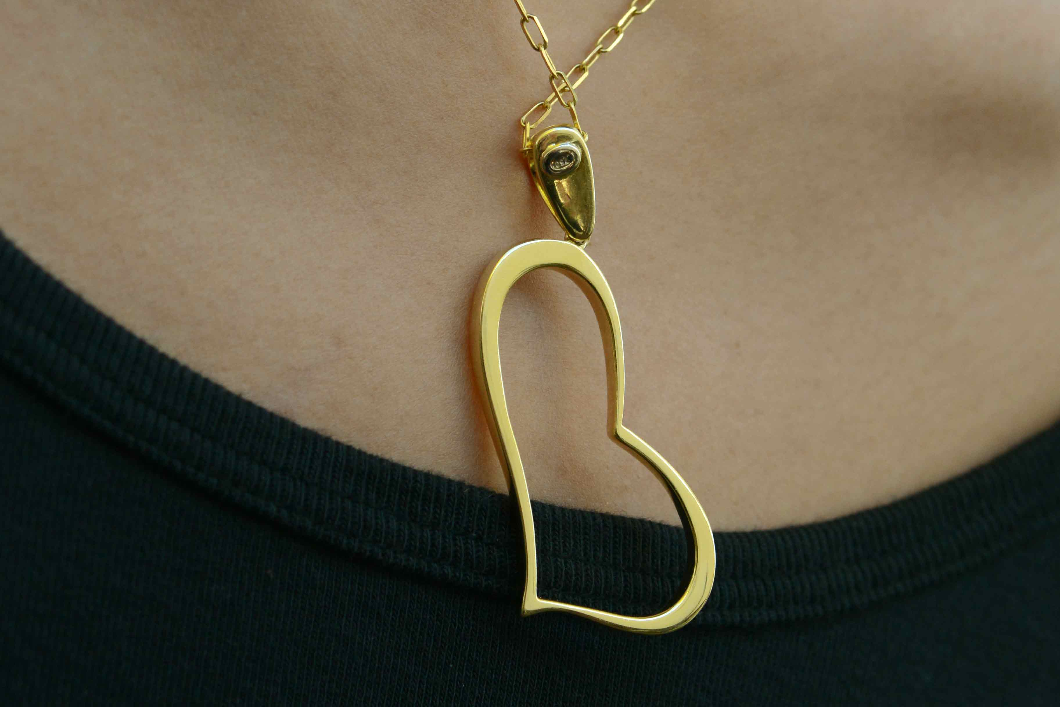 Vintage 1980s 18k Yellow Gold Giant Abstract Heart Pendant