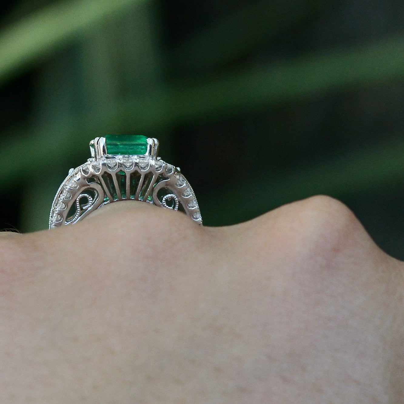 Vintage 2.75 Carat Emerald Cocktail Ring