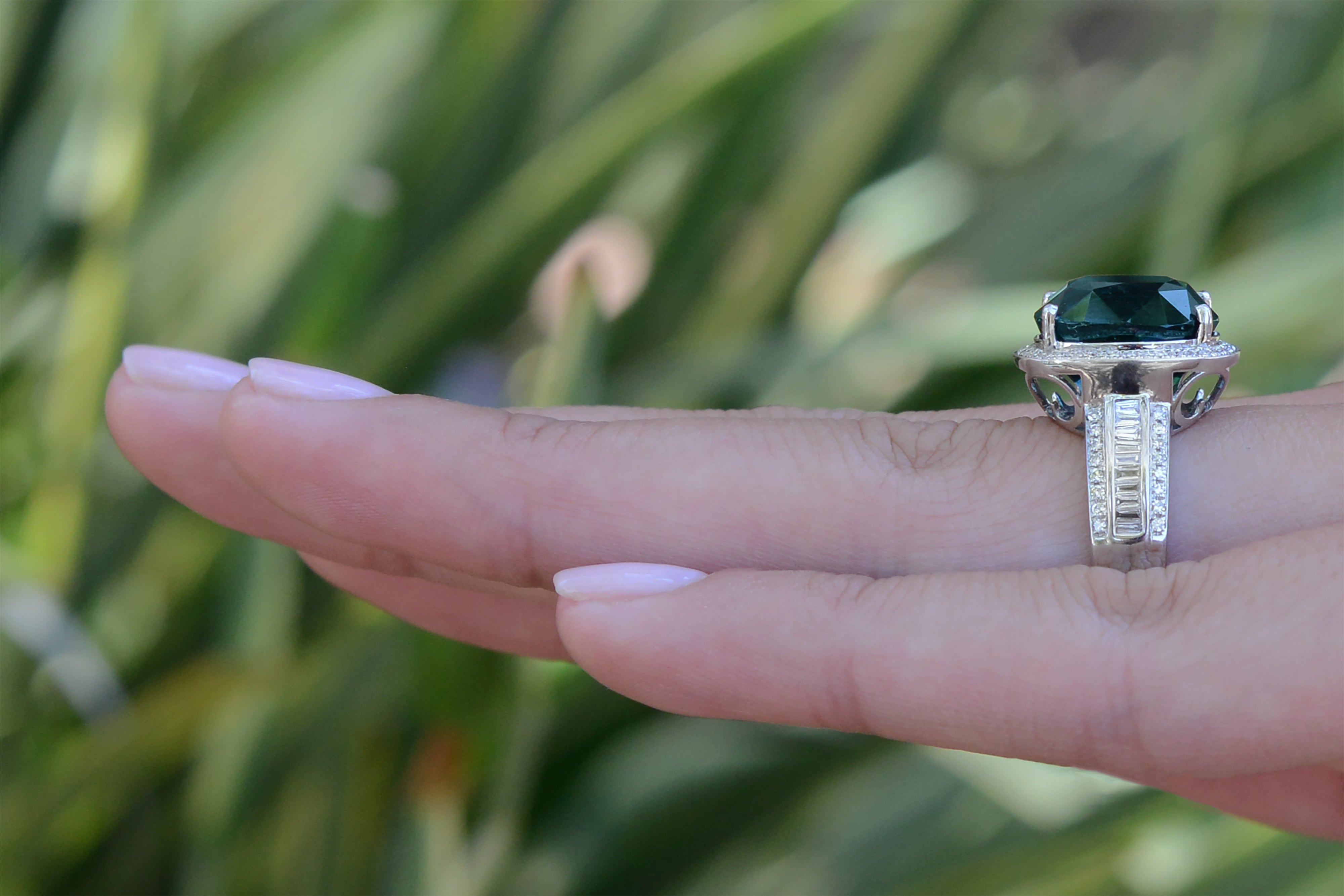 Vintage 9.40 Carat Indicolite Tourmaline and Diamond Cocktail Ring