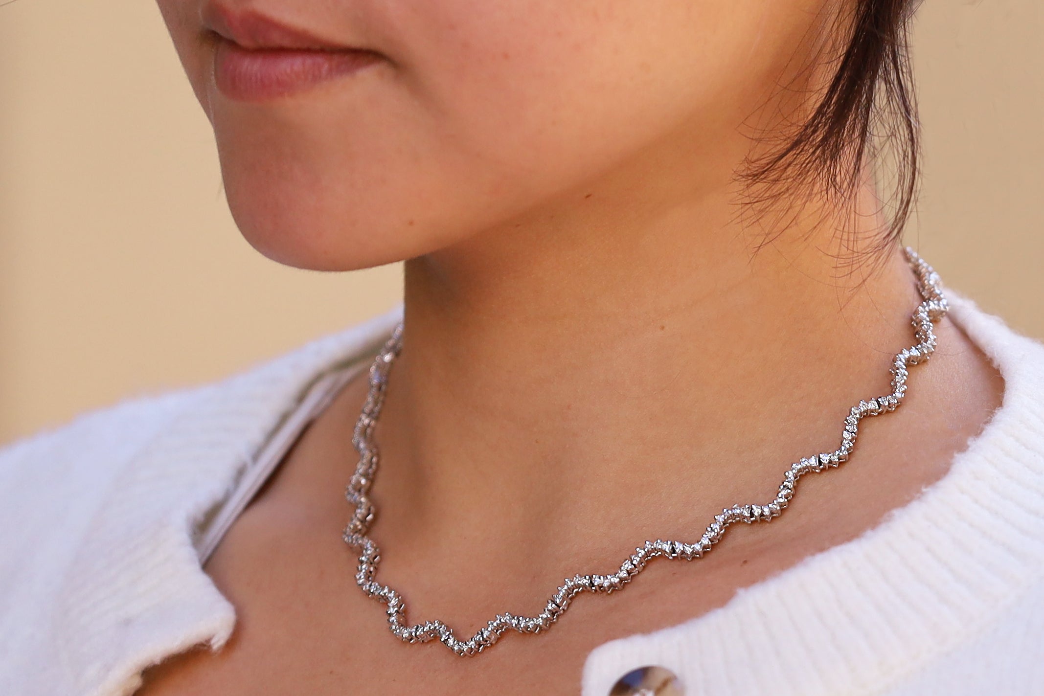 Vintage Classic Wavy 2.50 Carat Diamond Tennis Necklace