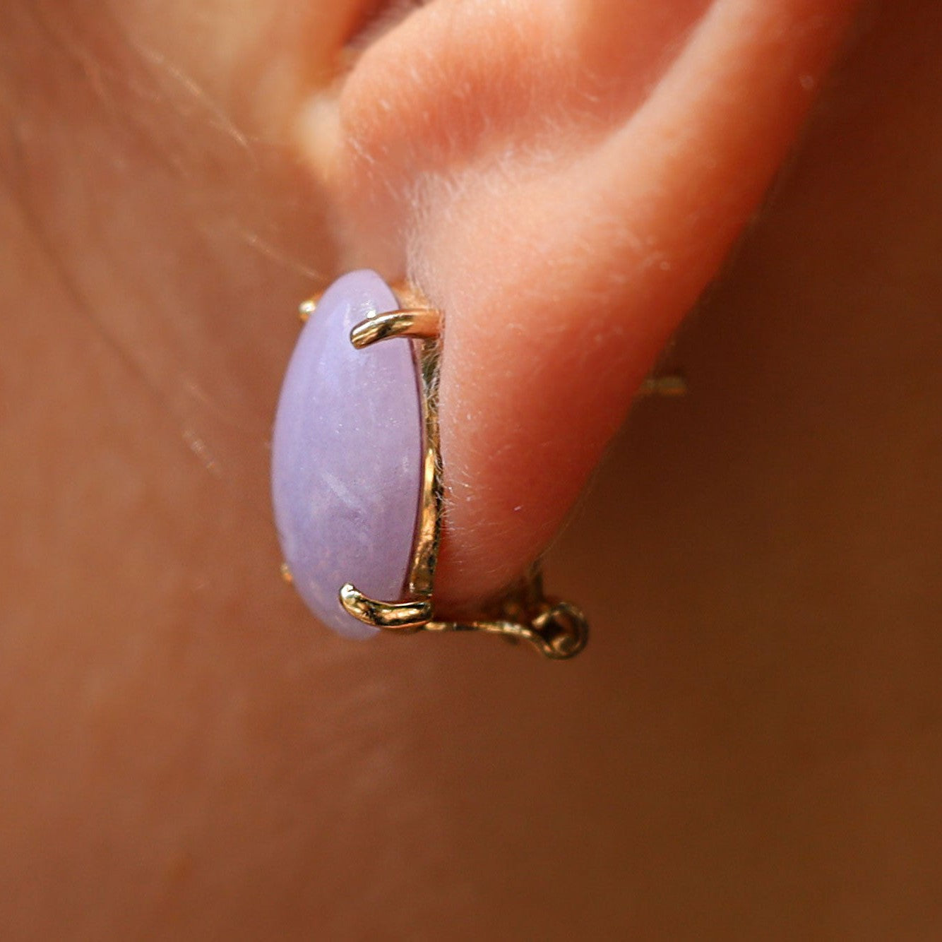 Vintage Lavender Jade & 14k Gold Oval Earrings