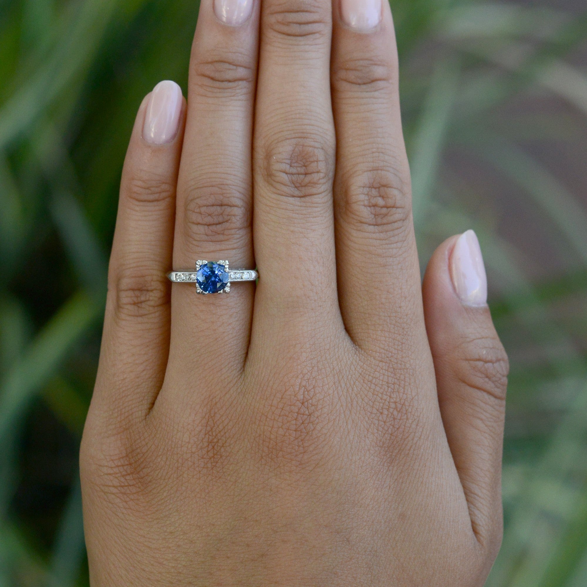 Vintage Retro Solitaire Sapphire Engagement Ring