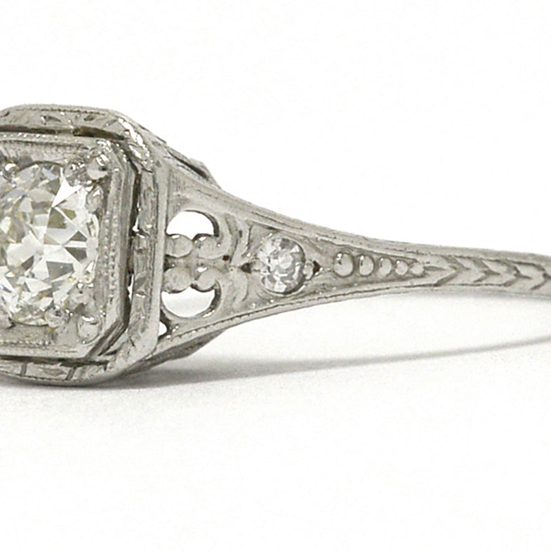 Solitaire Engagent Ring