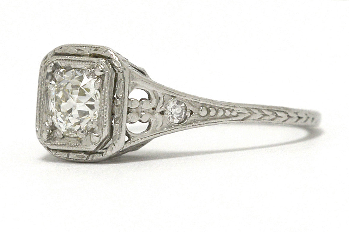 Solitaire Engagent Ring