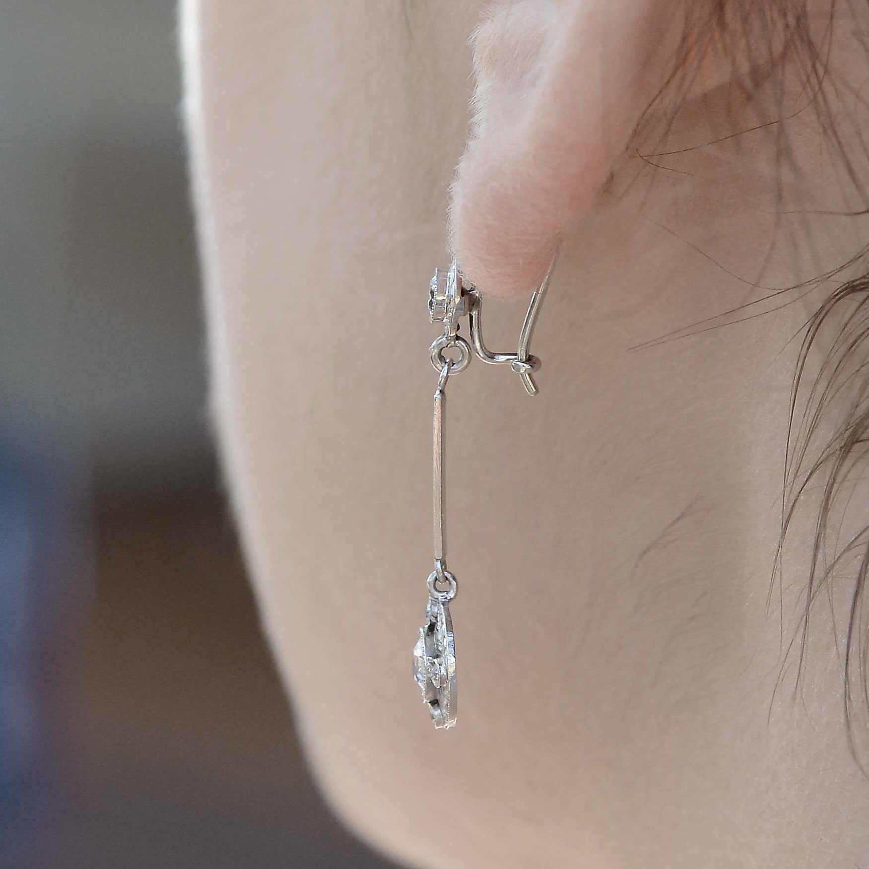 Art Deco 0.65 Carat Diamond Engraved Drop Earrings