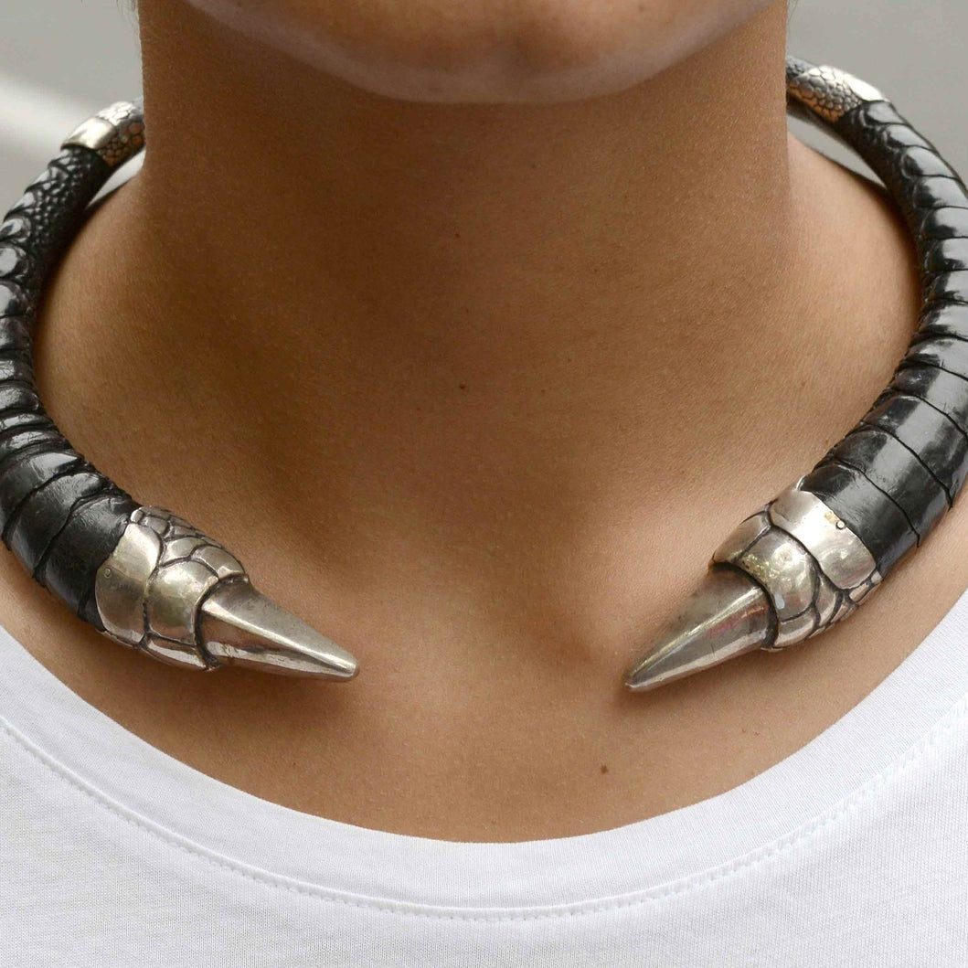 A fab Gothic medieval ostrich claw silver choker necklace.
