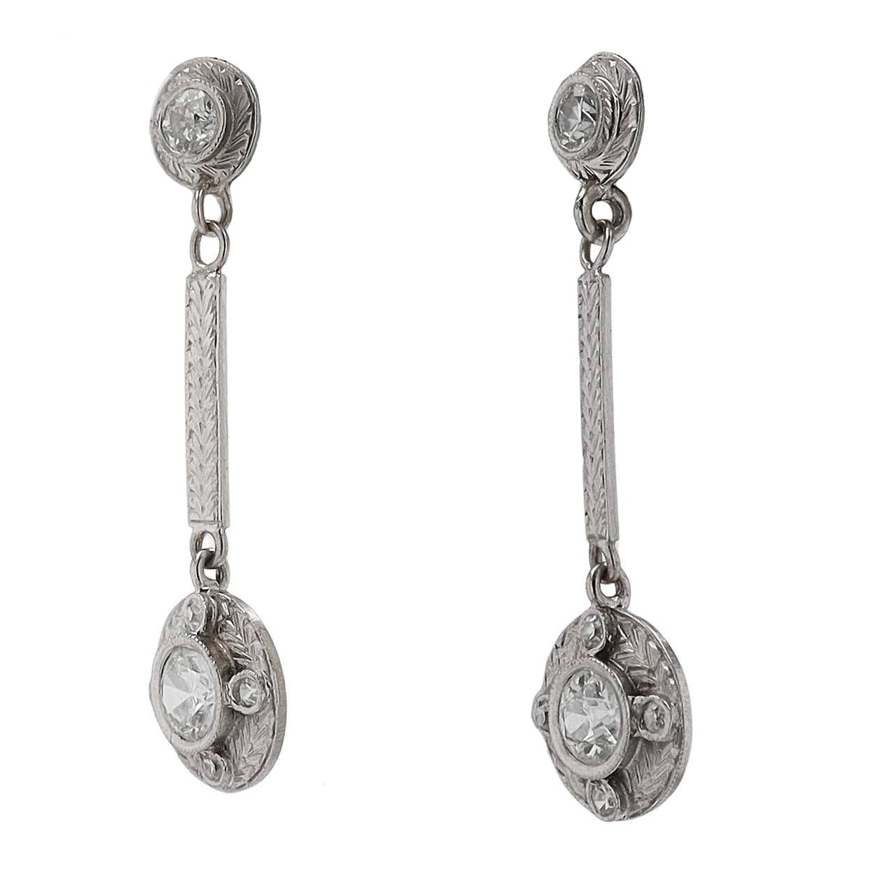 Art Deco 0.65 Carat Diamond Engraved Drop Earrings