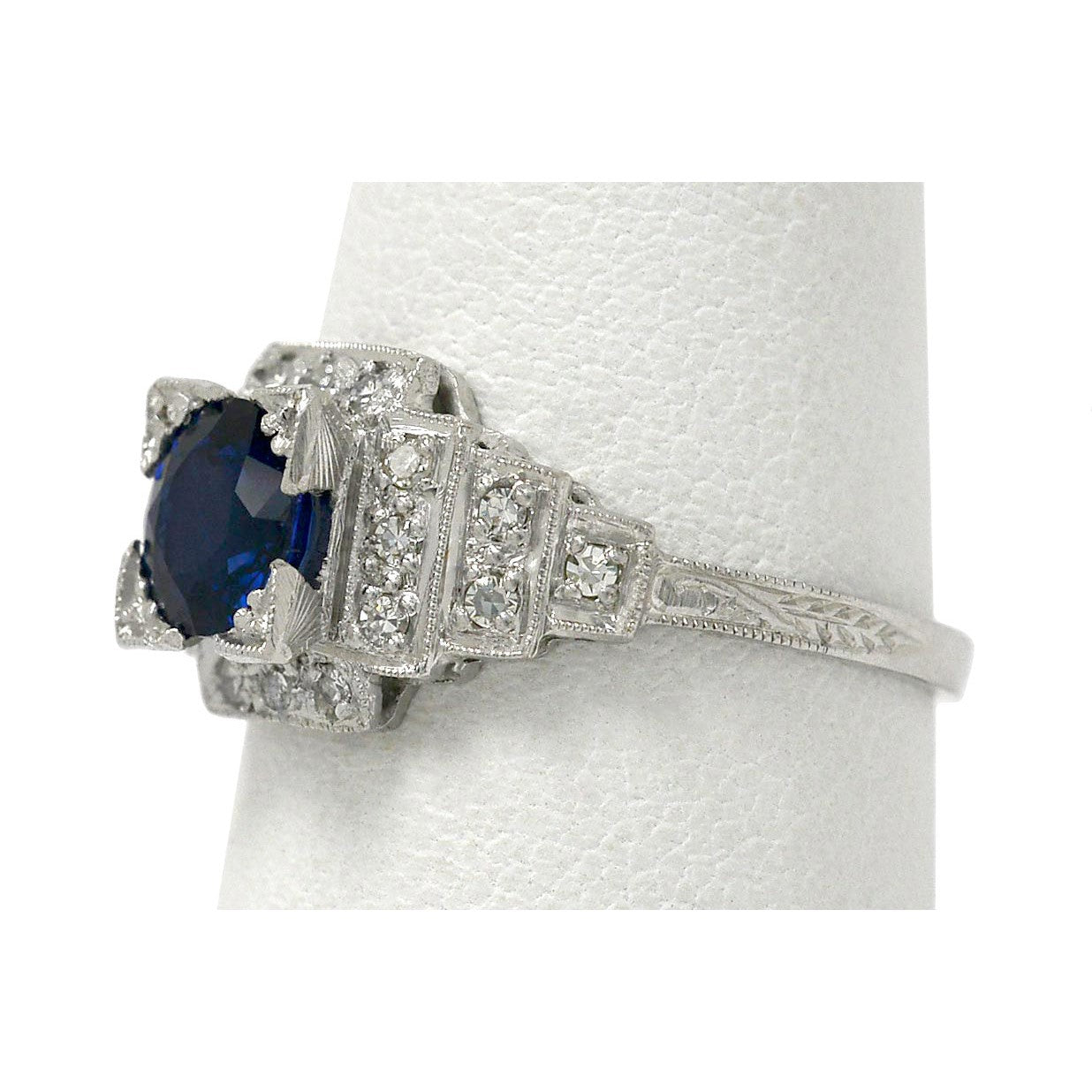 3 steps sapphire Art Deco engagement ring.