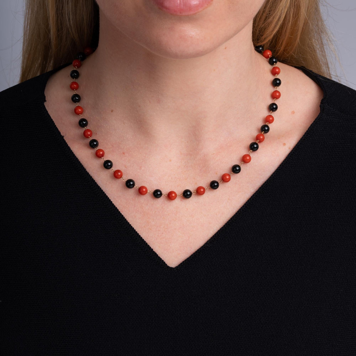 Antique Art Deco Coral and Onyx Beads Necklace And Bracelet Set