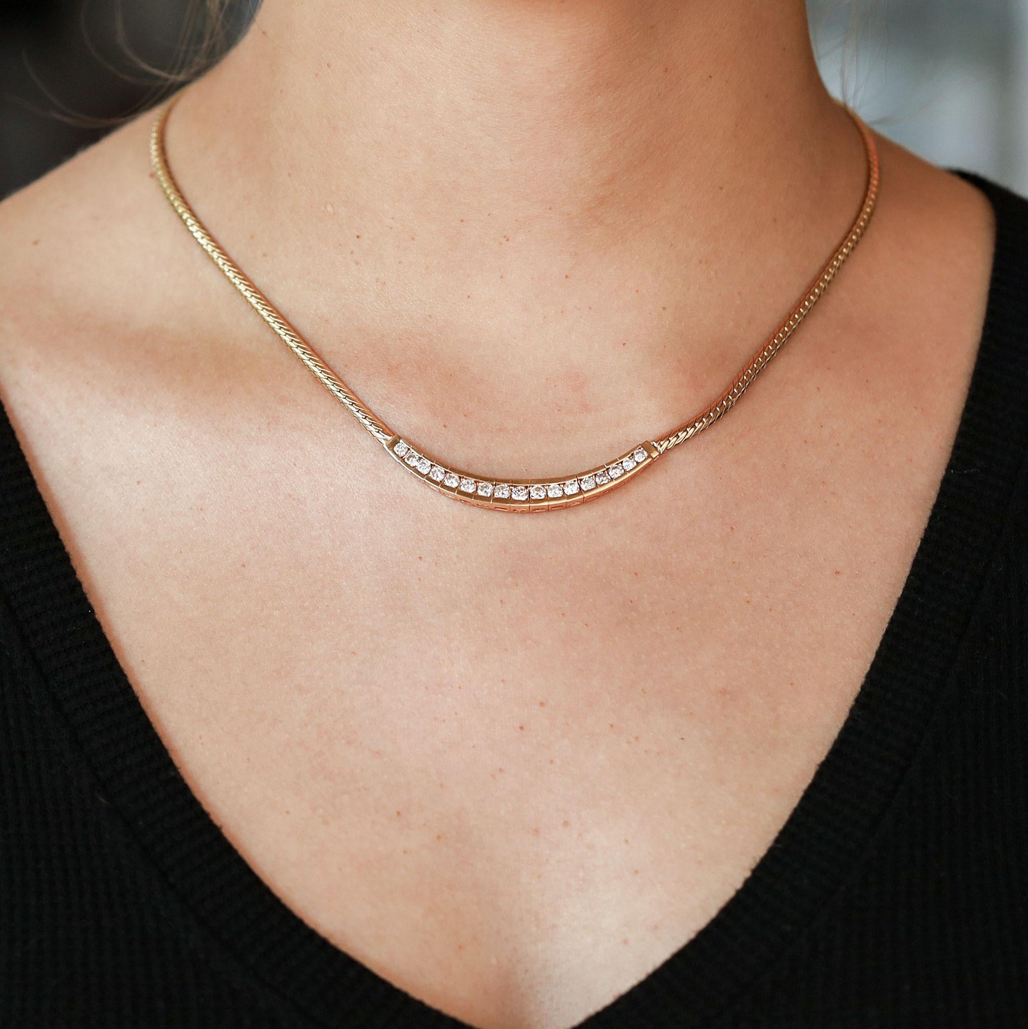1980s Vintage 1.10 Ctw Diamond 14k Yellow Gold Bib Necklace