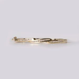 Vintage 1980s Diamond and 14k Yellow Gold Bangle Bracelet