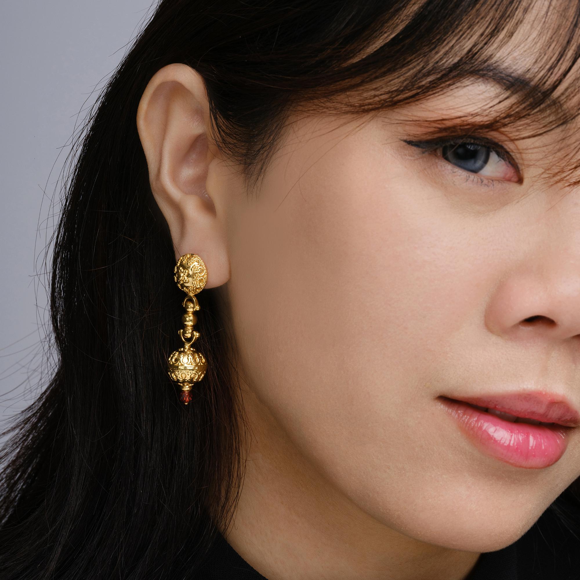Italian 18k Gold Etruscan Revival Long Drop Garnet Earrings Signed Graziella