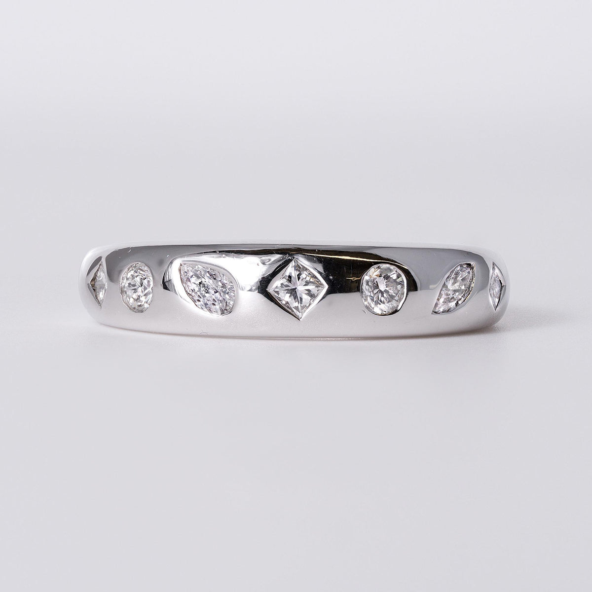 Estate Modern 0.38ctw Multi-Cut Diamond 18k White Gold Band Ring