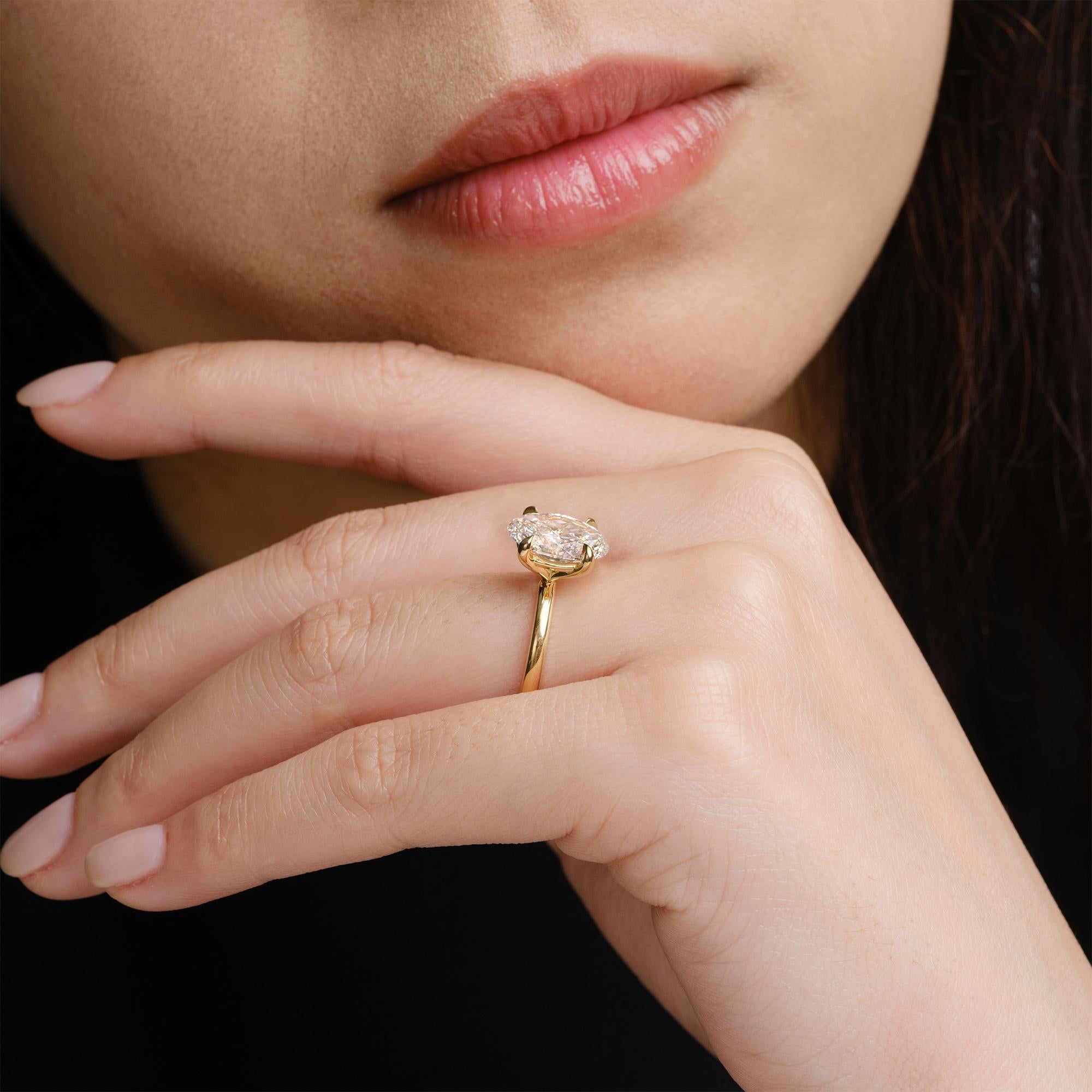 GIA Certified 3.01 CT Oval Natural Diamond 18k Gold Solitaire Engagement Ring