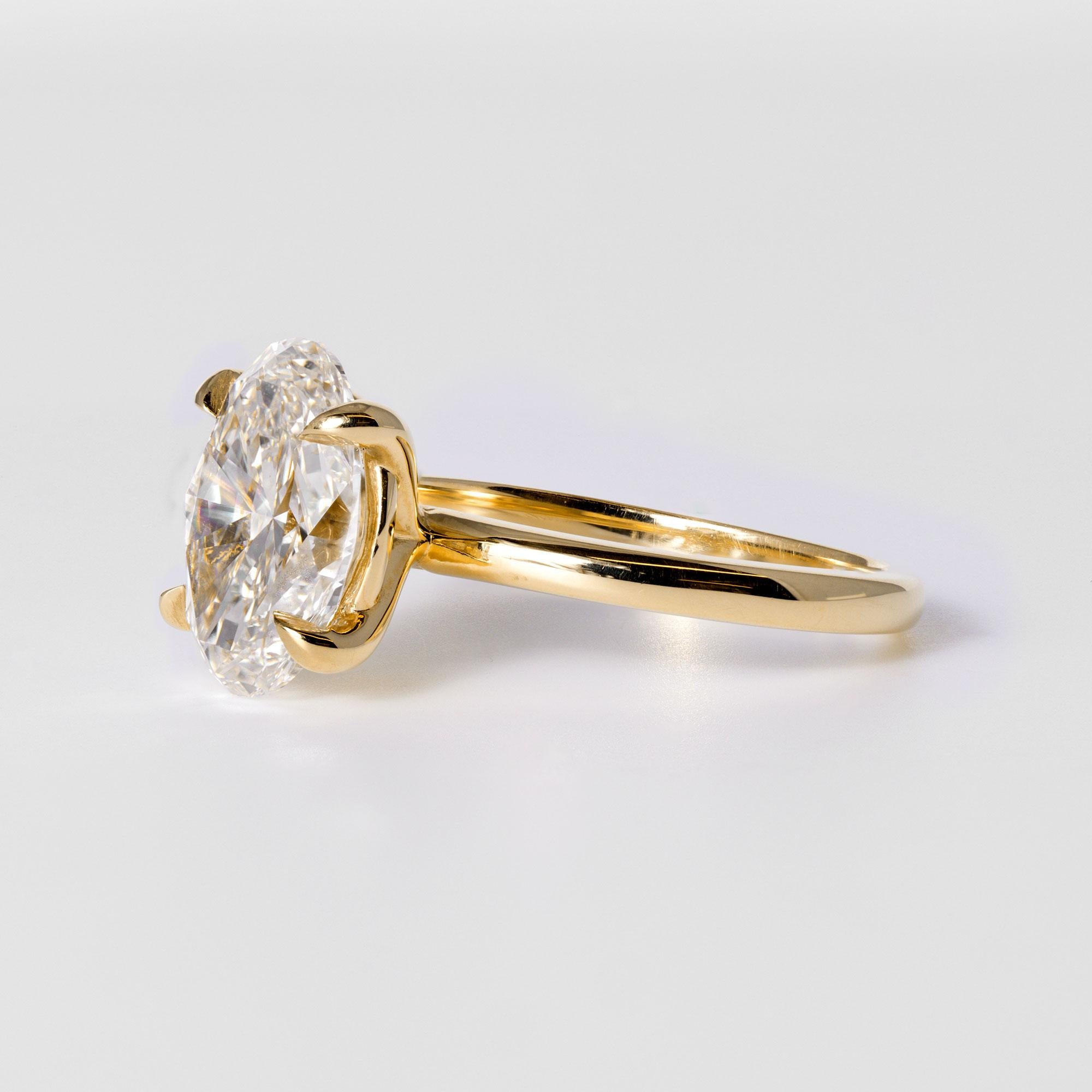GIA Certified 3.01 CT Oval Natural Diamond 18k Gold Solitaire Engagement Ring