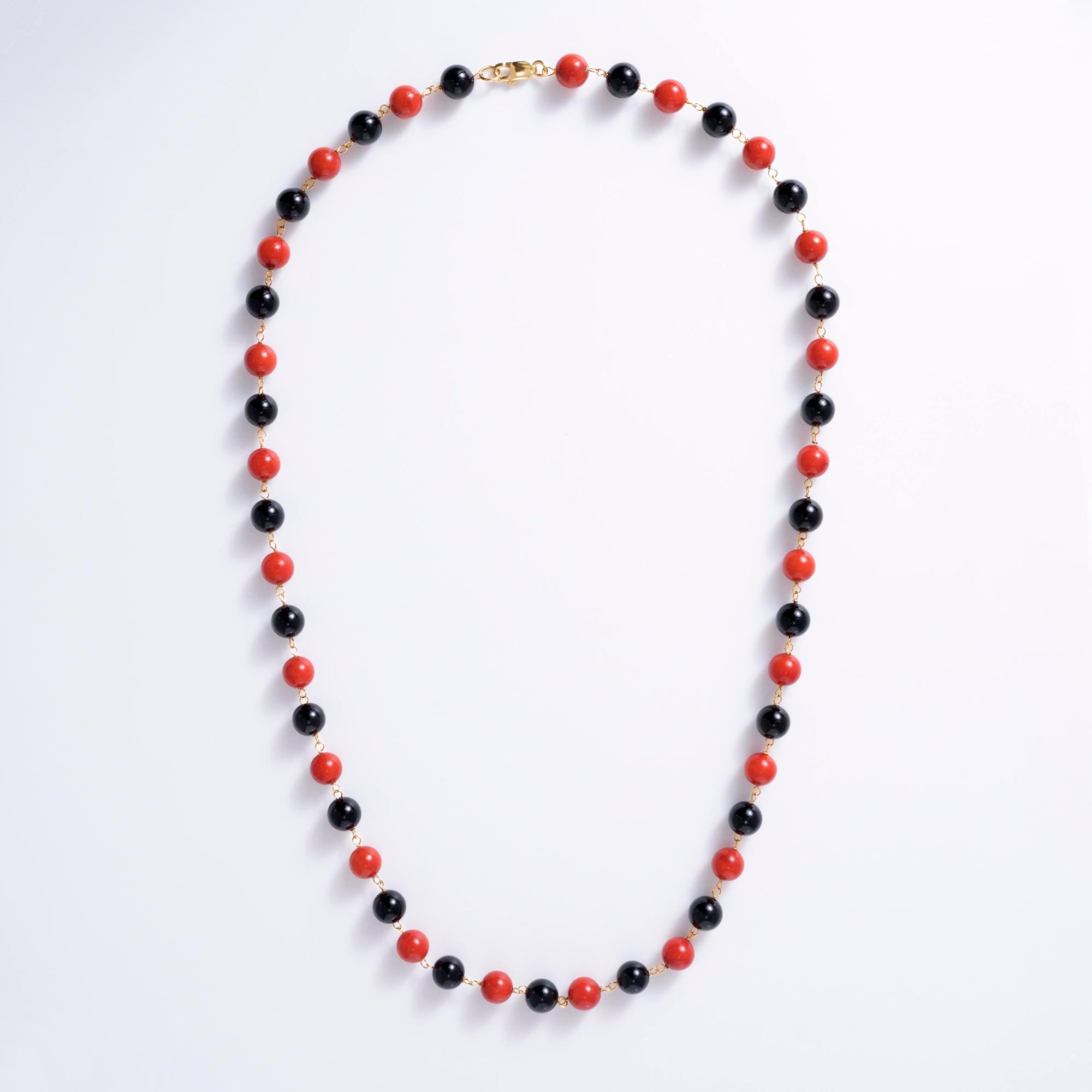 Antique Art Deco Coral and Onyx Beads Necklace And Bracelet Set