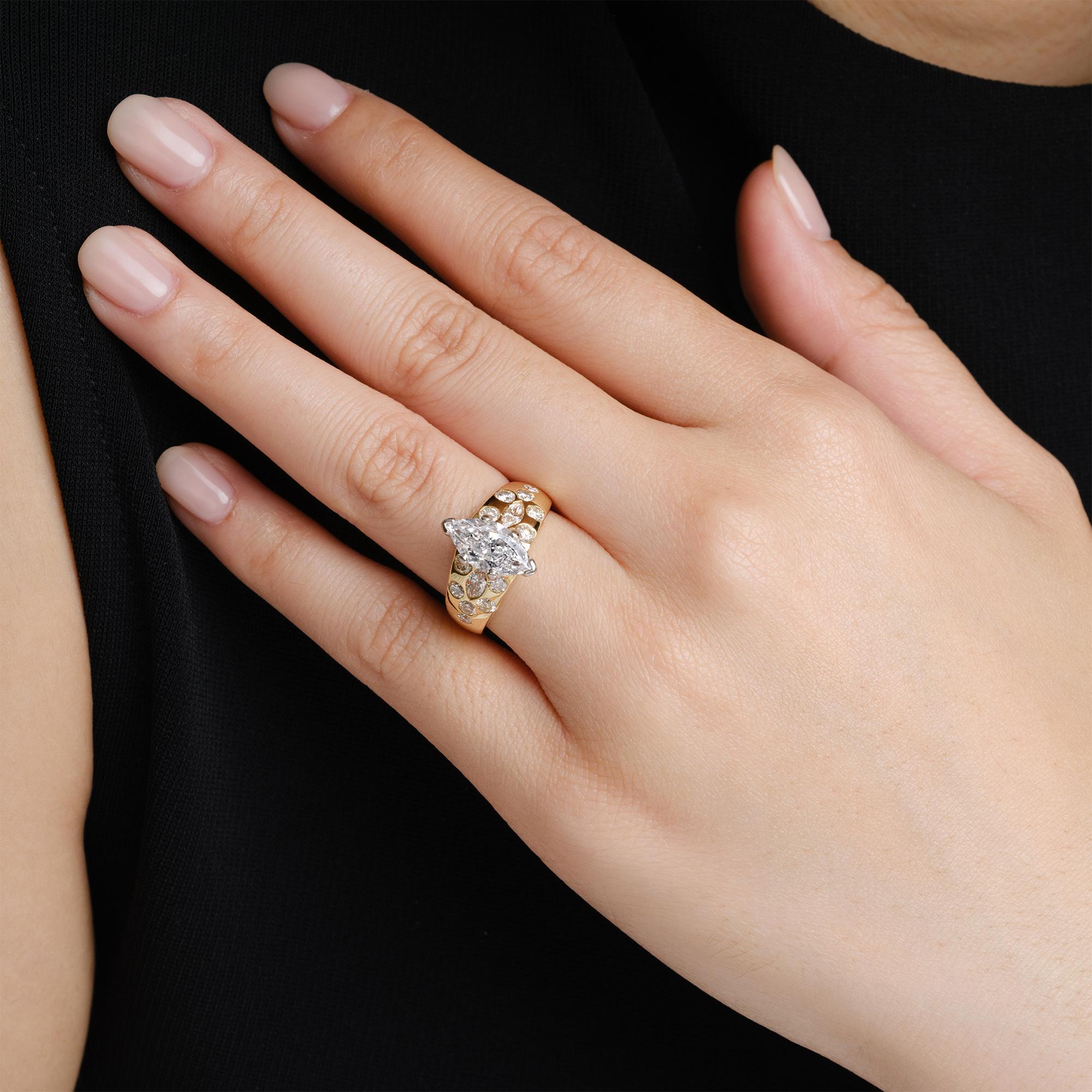 Vintage 1980s 2 Carat Marquise Diamond 18k Gold Scatter Band Engagement Ring