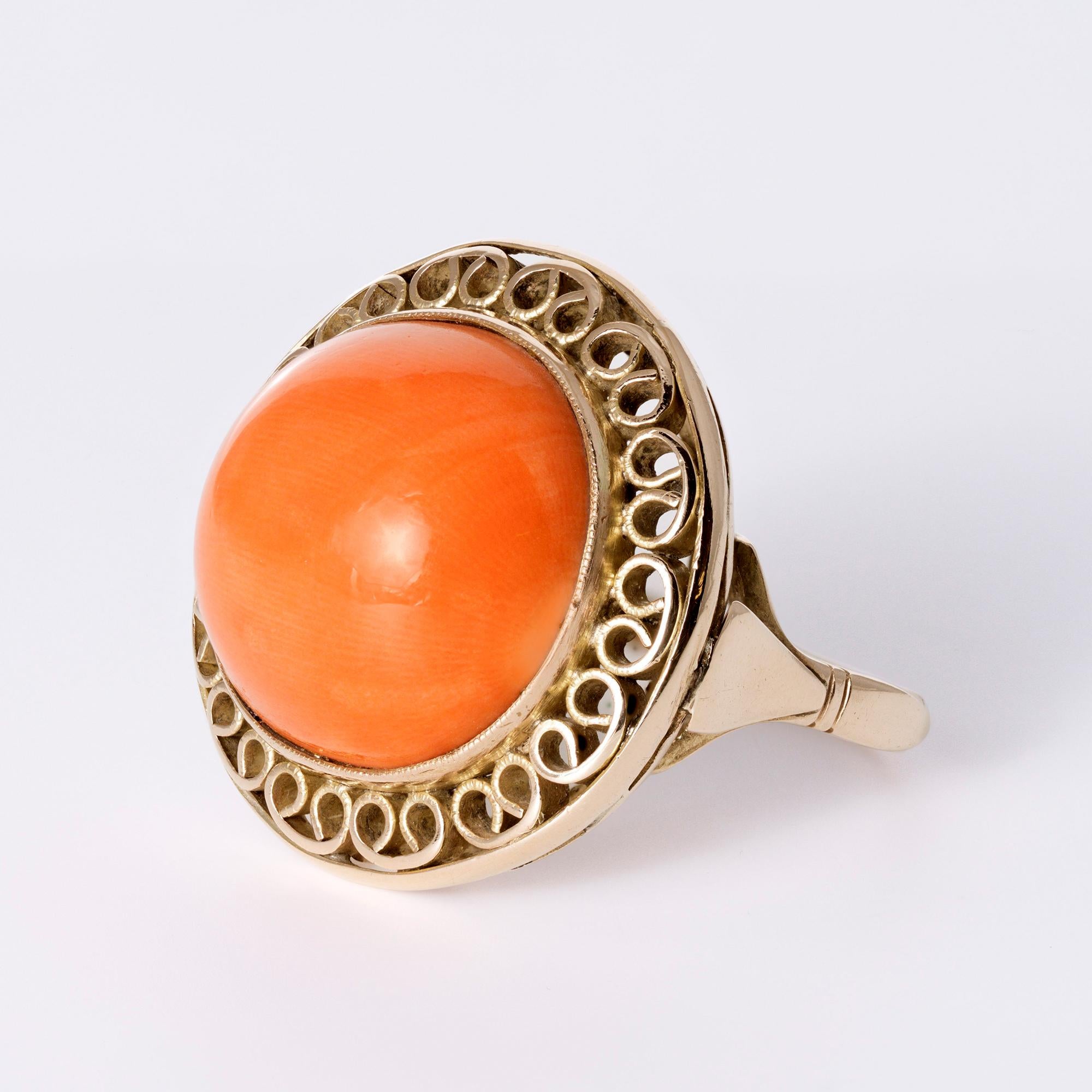 Retro 1940s Coral Cabochon 14k Yellow Gold Filigree Dome Cocktail Ring
